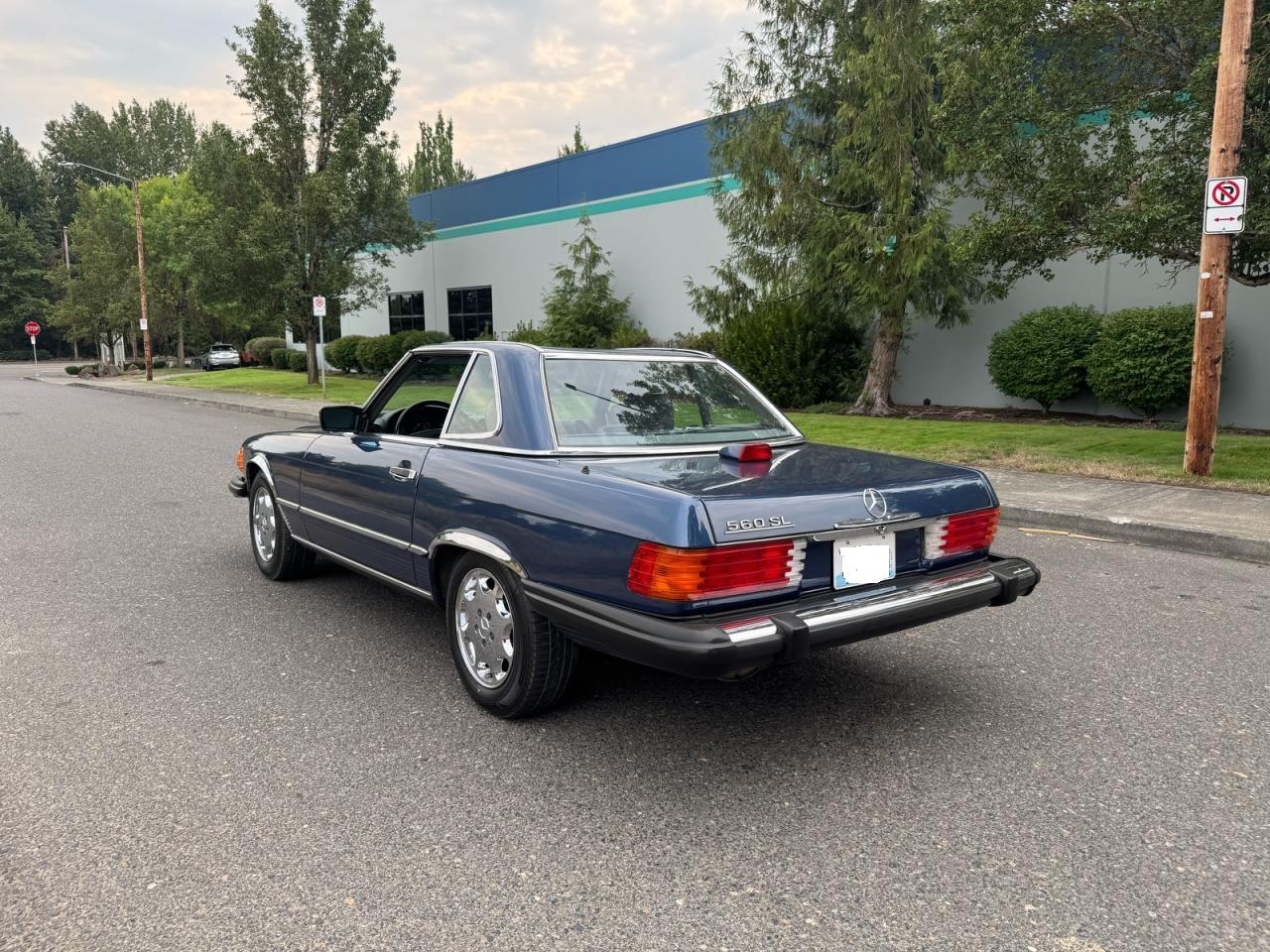 1987 Mercedes-benz 560 Sl Blue vin: WDBBA48D3HA057267