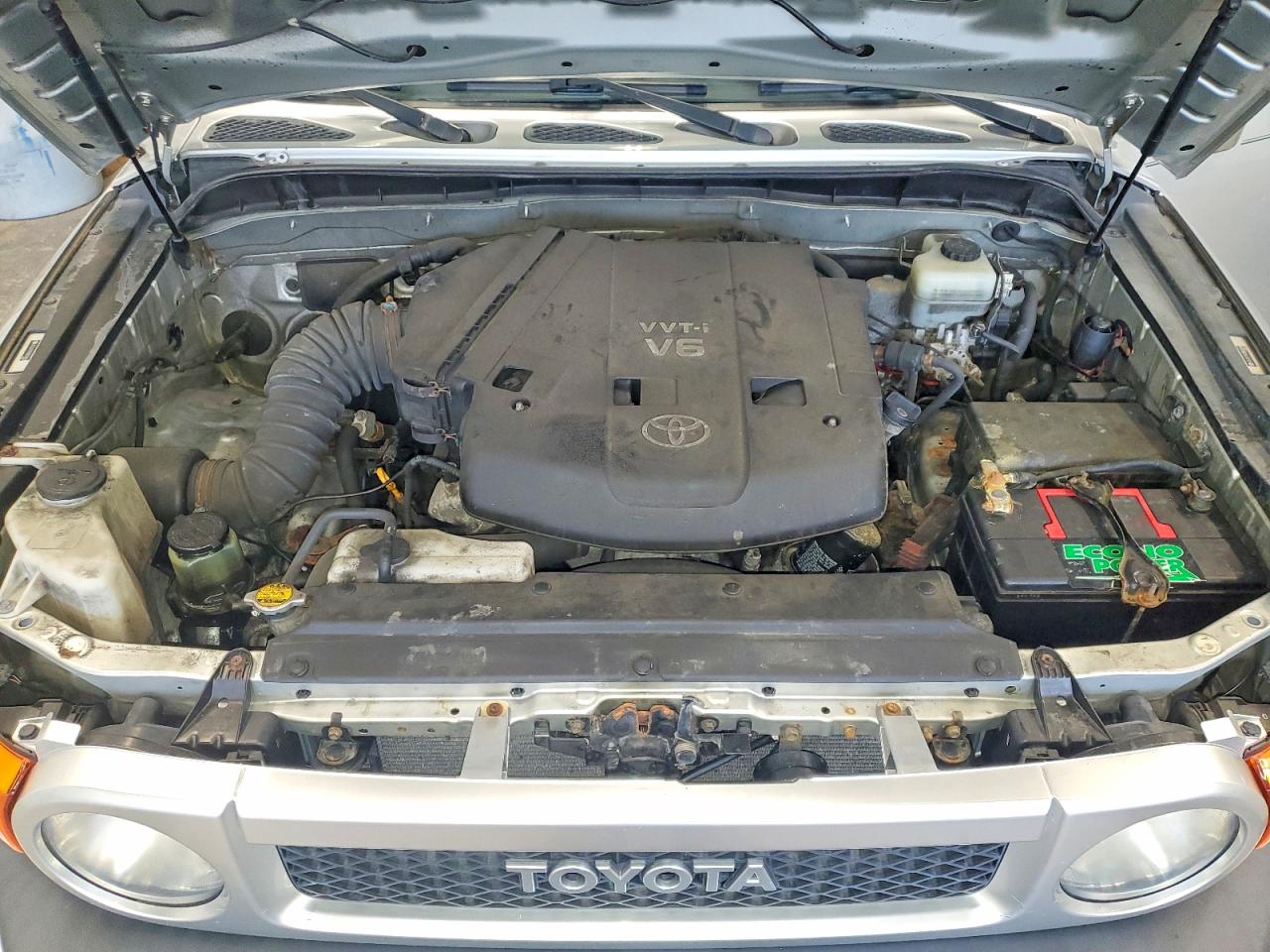 2007 Toyota Fj Cruiser Base Silver vin: JTEZU11F870003089