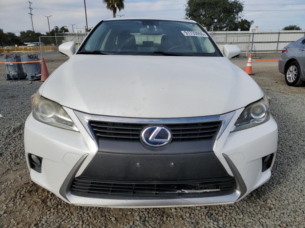 2014 Lexus Ct 200 White vin: JTHKD5BH6E2180303