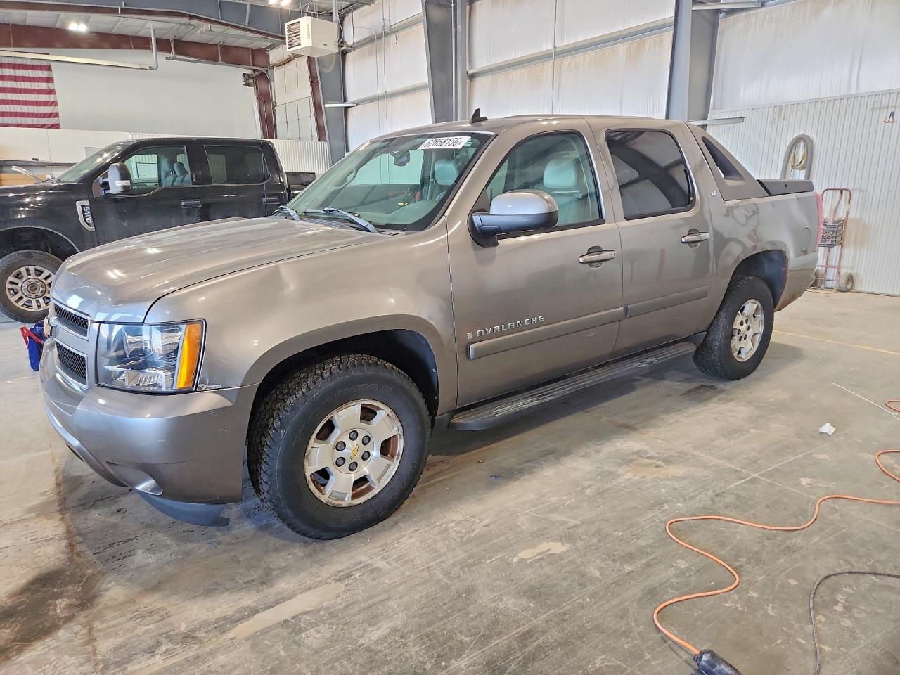 2007 Chevrolet Avalanche K1500 Tan vin: 3GNFK123X7G115137