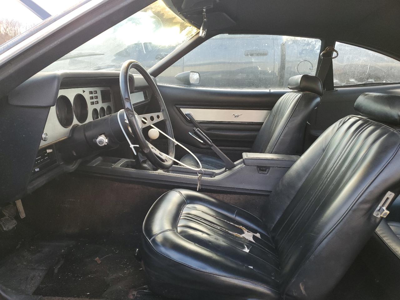 1977 Ford Mustang Black vin: 7F03F189260