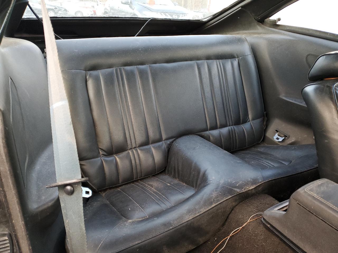1977 Ford Mustang Black vin: 7F03F189260