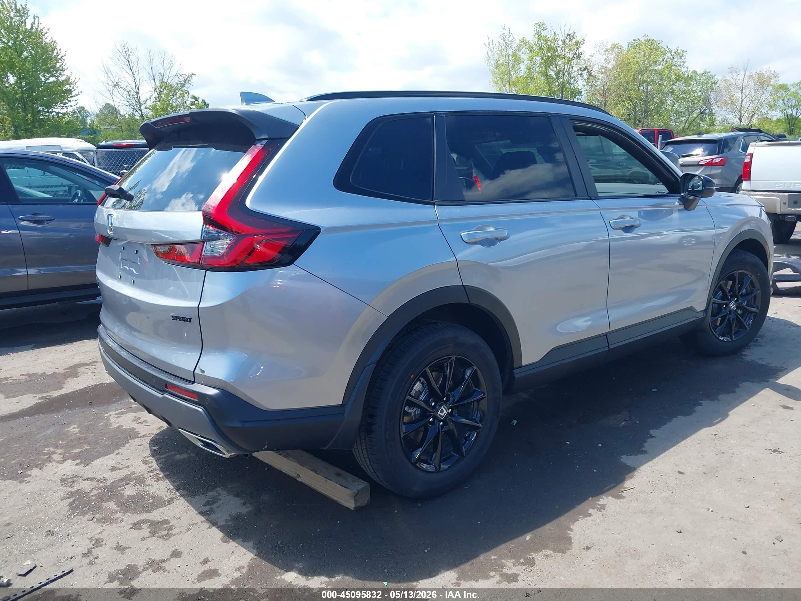 2026 Honda Cr-v Hybrid Awd Sport-l Silver vin: 7FARS6H82TE110475