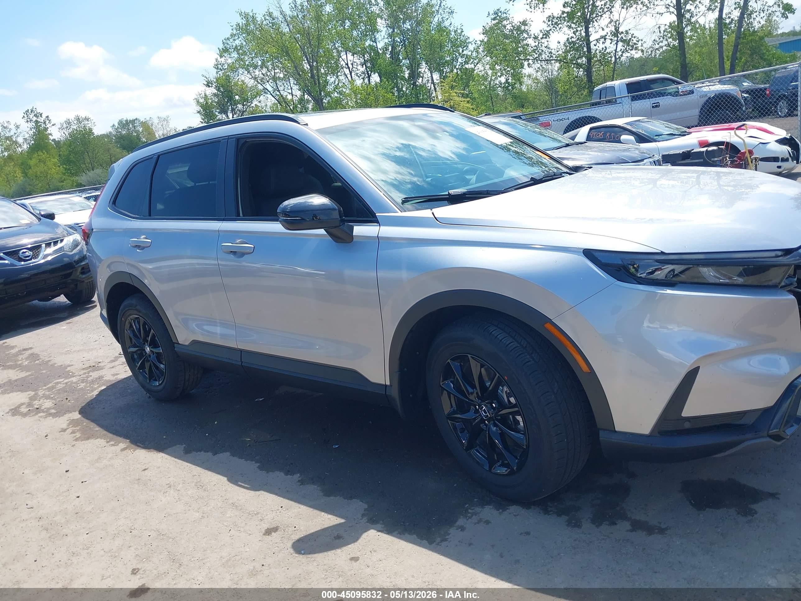 2026 Honda Cr-v Hybrid Awd Sport-l Silver vin: 7FARS6H82TE110475