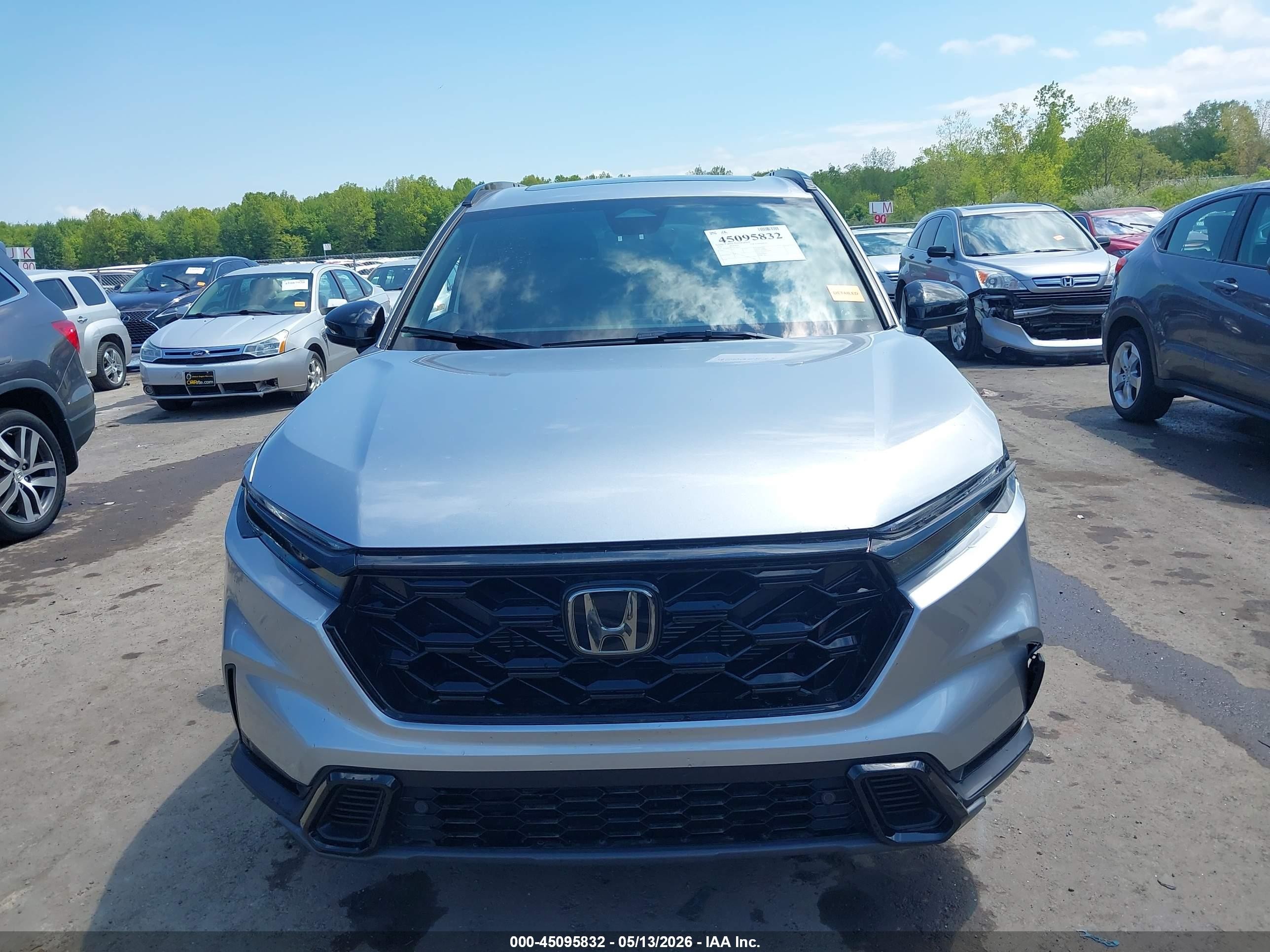 2026 Honda Cr-v Hybrid Awd Sport-l Silver vin: 7FARS6H82TE110475