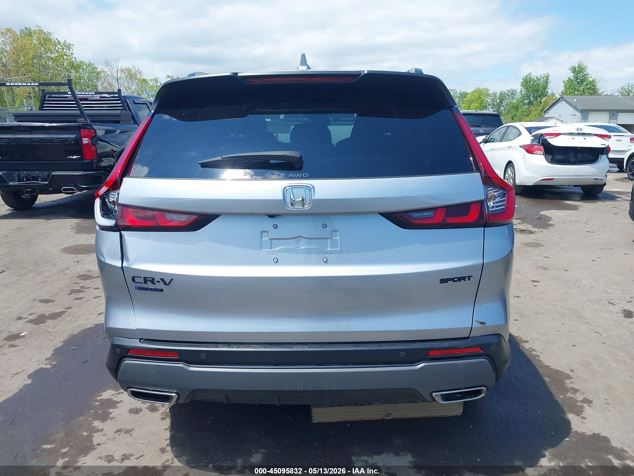 2026 Honda Cr-v Hybrid Awd Sport-l Silver vin: 7FARS6H82TE110475