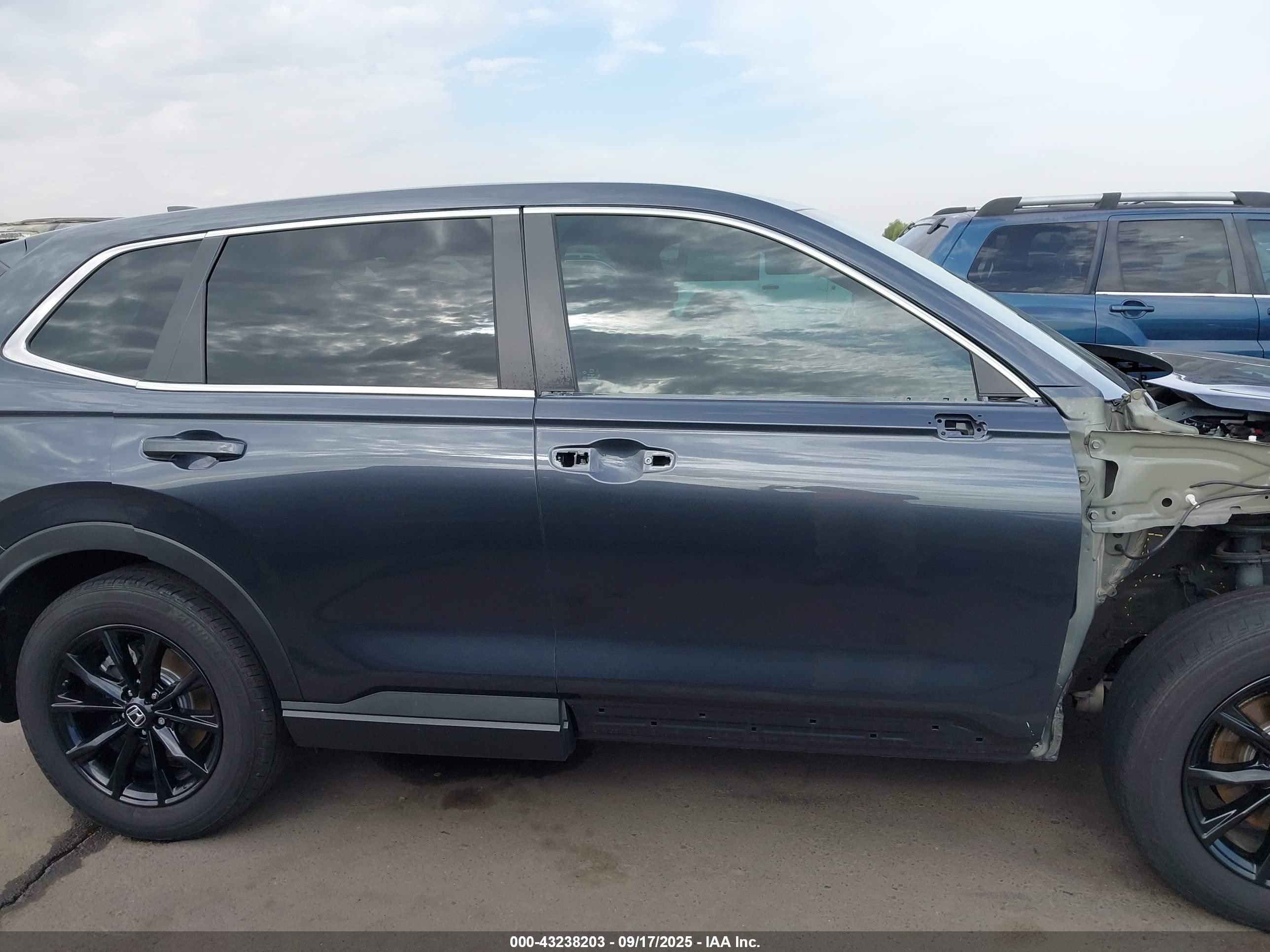 2024 Honda Cr-v Hybrid Sport-l Серый vin: 7FARS6H86RE059927