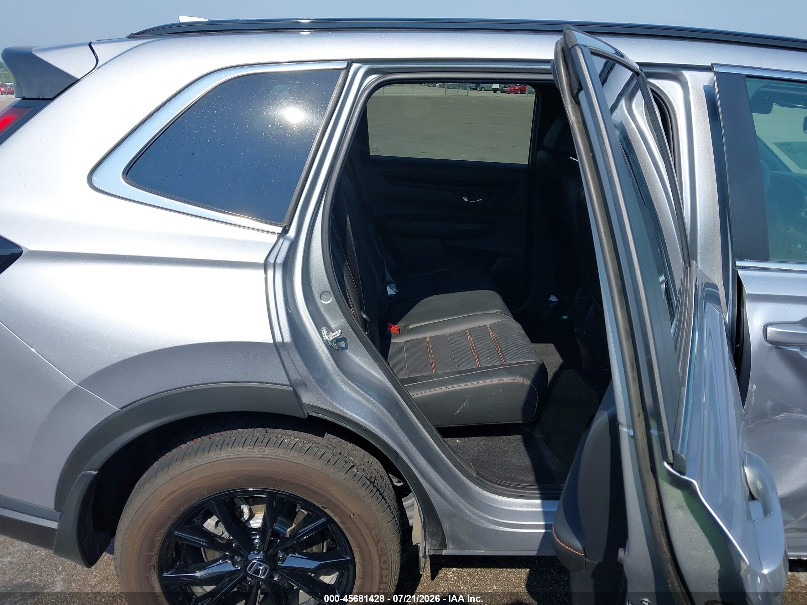 2025 Honda Cr-v Hybrid Sport-l Silver vin: 7FARS6H87SE099231