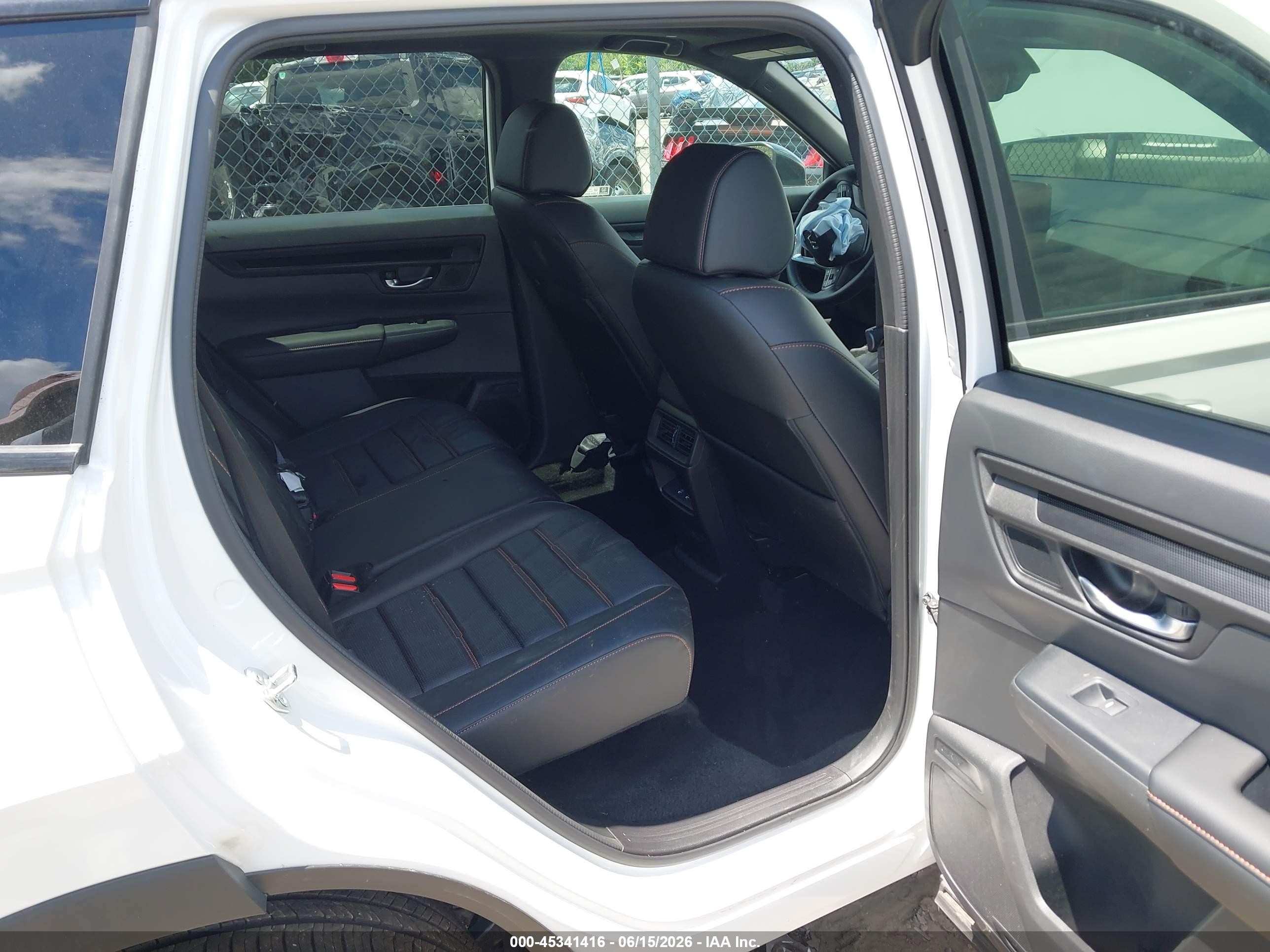 2026 Honda Cr-v Hybrid Awd Sport-l White vin: 7FARS6H89TE079189