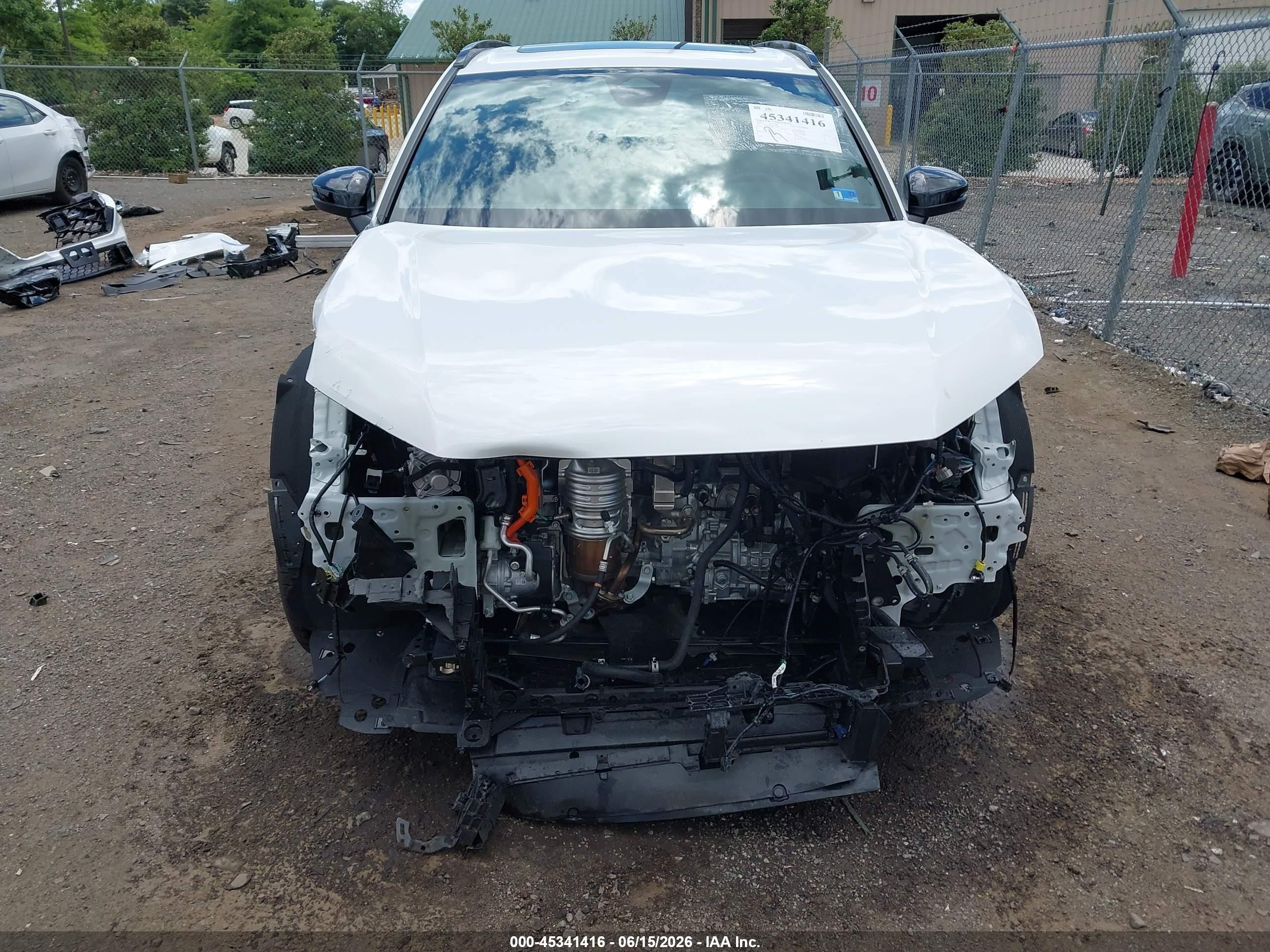 2026 Honda Cr-v Hybrid Awd Sport-l White vin: 7FARS6H89TE079189