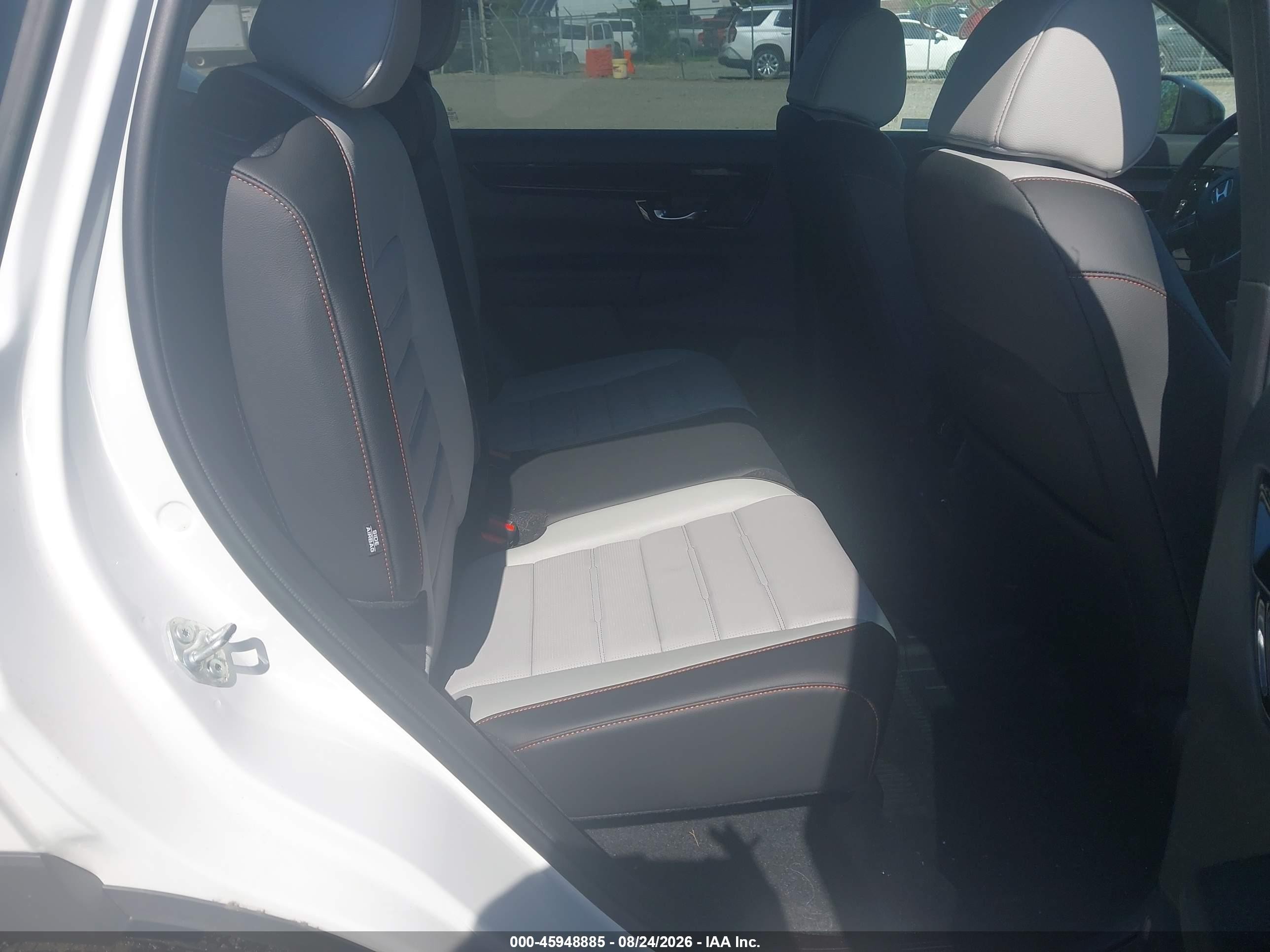 2026 Honda Cr-v Hybrid Awd Sport Touring White vin: 7FARS6H92TE094481