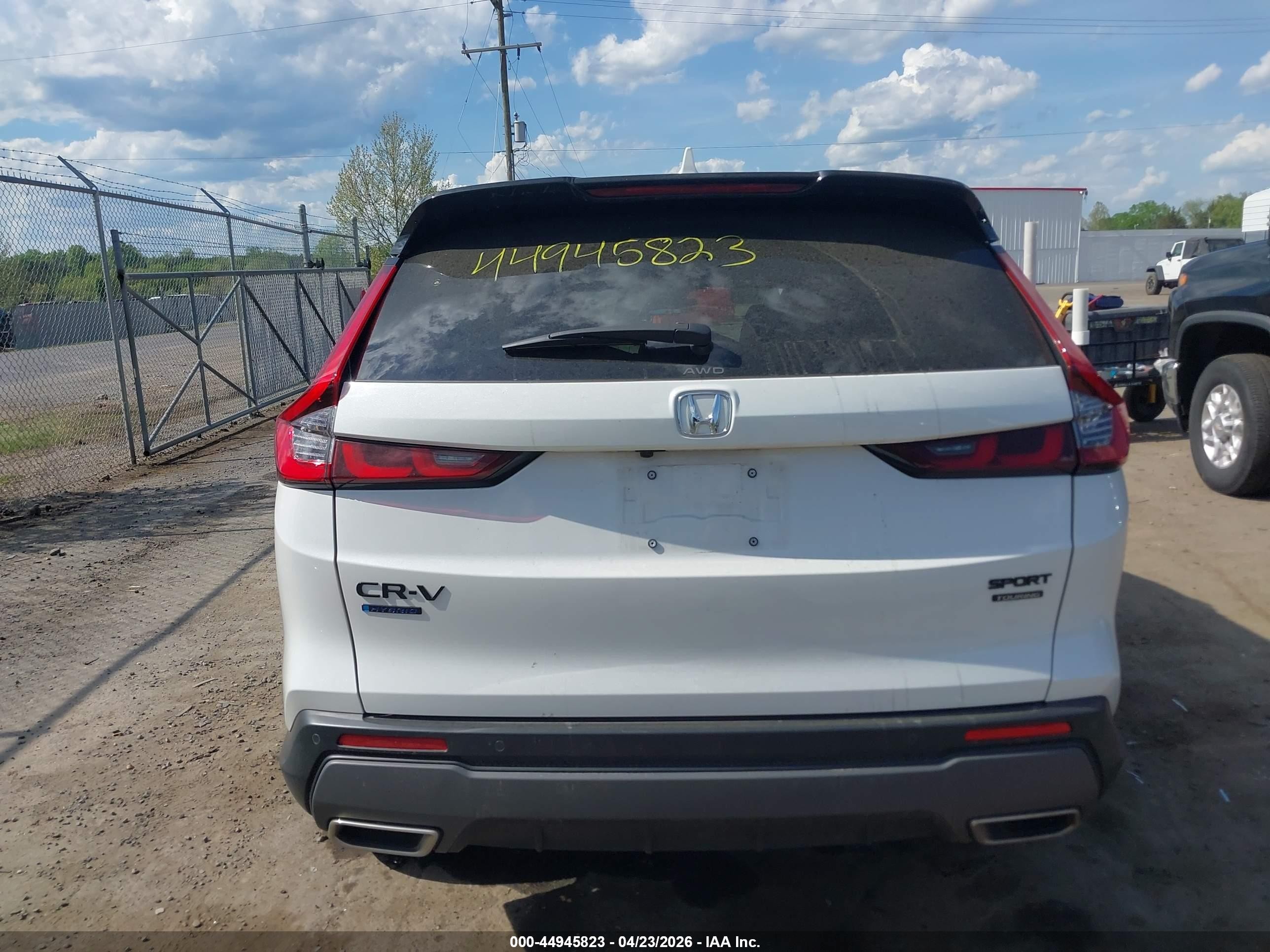 2026 Honda Cr-v Hybrid Awd Sport Touring White vin: 7FARS6H93TE071422