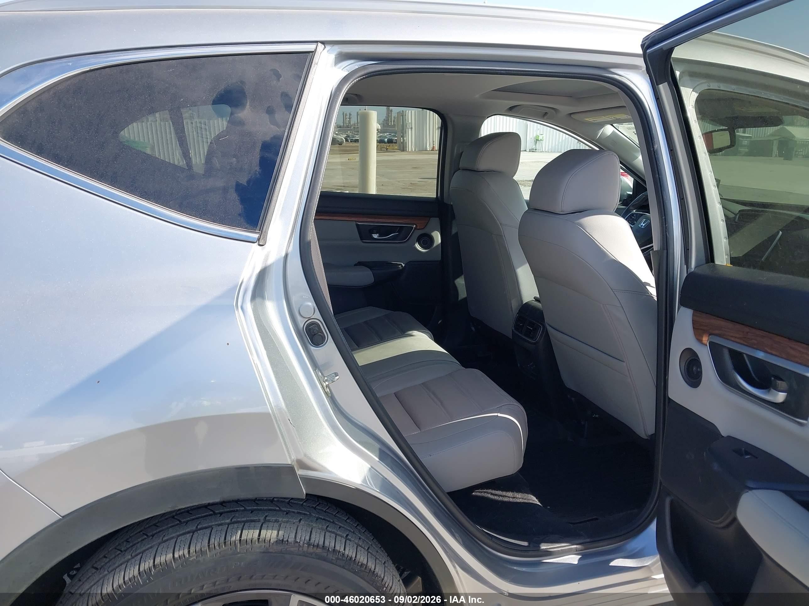 2020 Honda Cr-v Hybrid Touring Silver vin: 7FART6H93LE018541