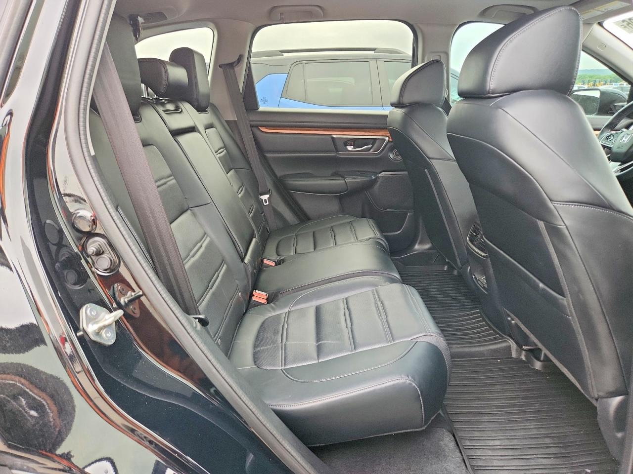 2020 Honda Cr-v Touring Black vin: 7FART6H94LE019746