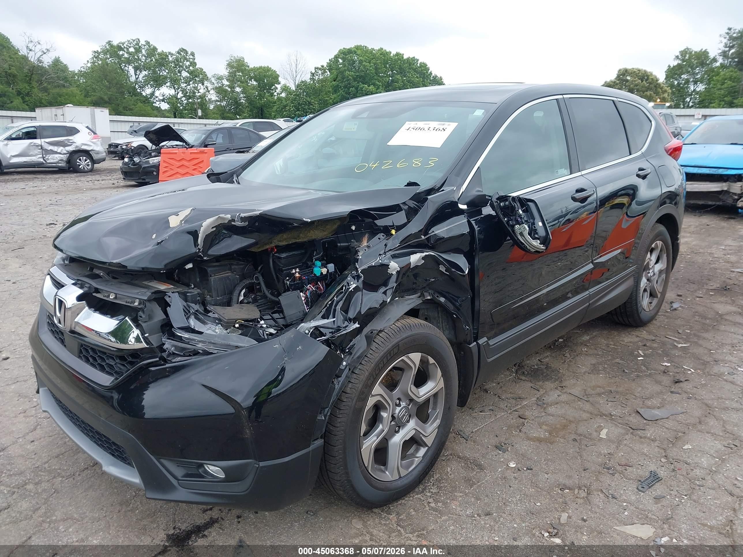 2018 Honda Cr-v Ex Черный vin: 7FARW1H55JE042683