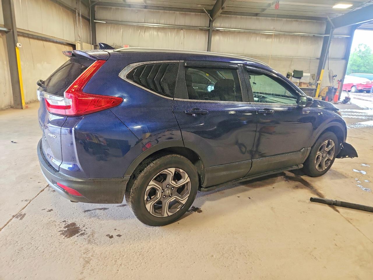 2018 Honda Cr-v Ex Синий vin: 7FARW2H50JE042726