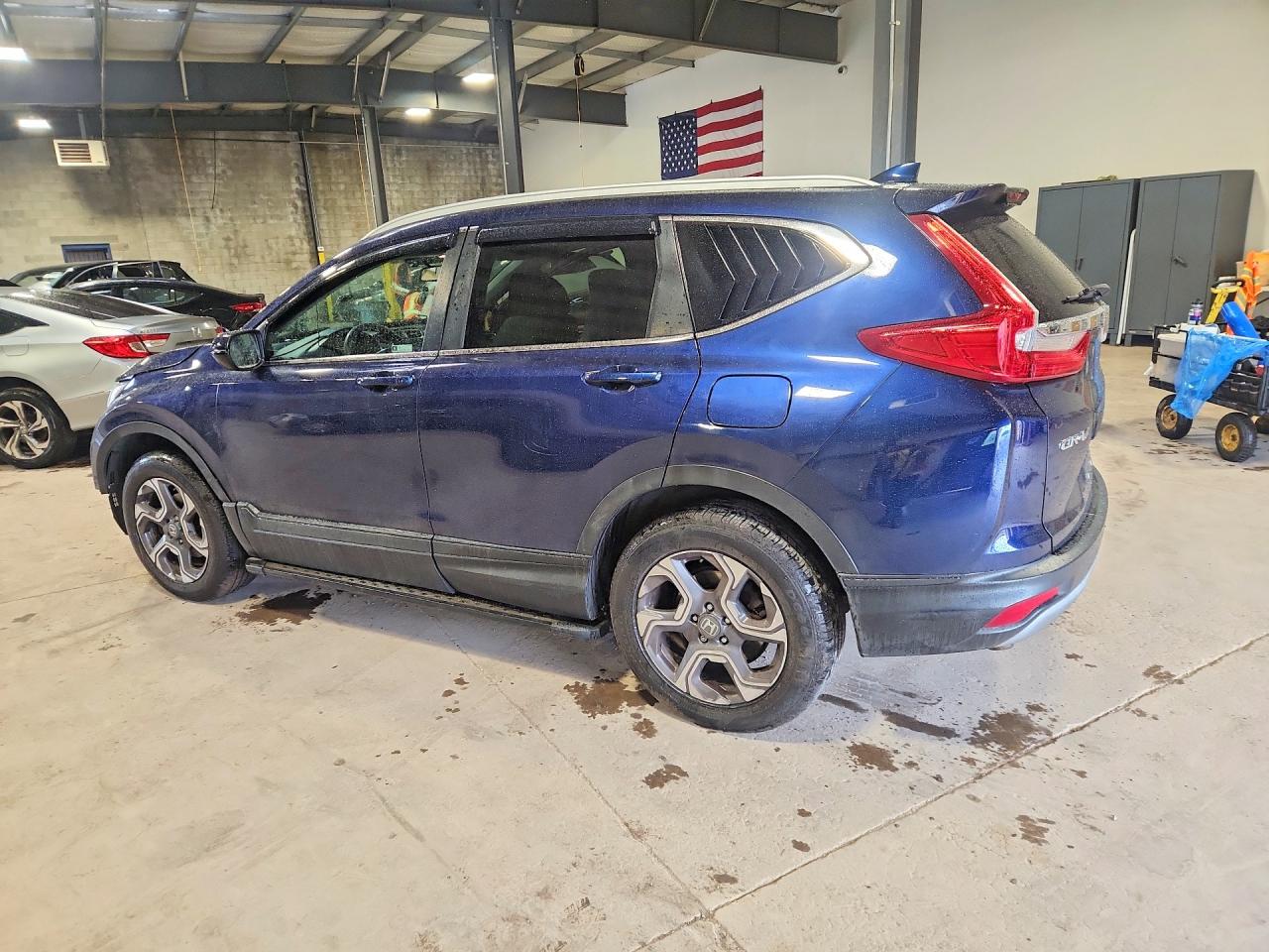 2018 Honda Cr-v Ex Синий vin: 7FARW2H50JE042726