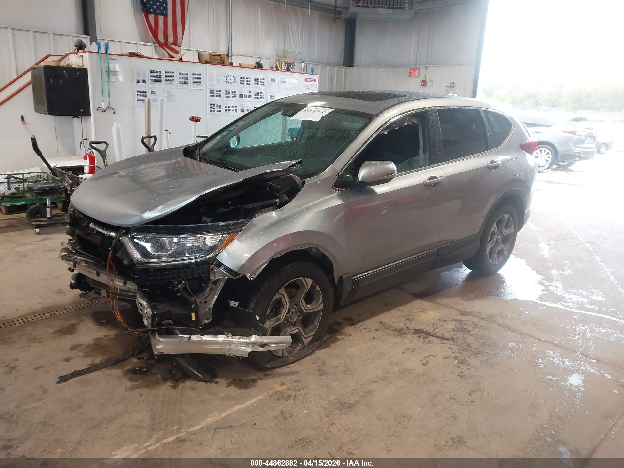 2019 Honda Cr-v Ex Silver vin: 7FARW2H53KE043158