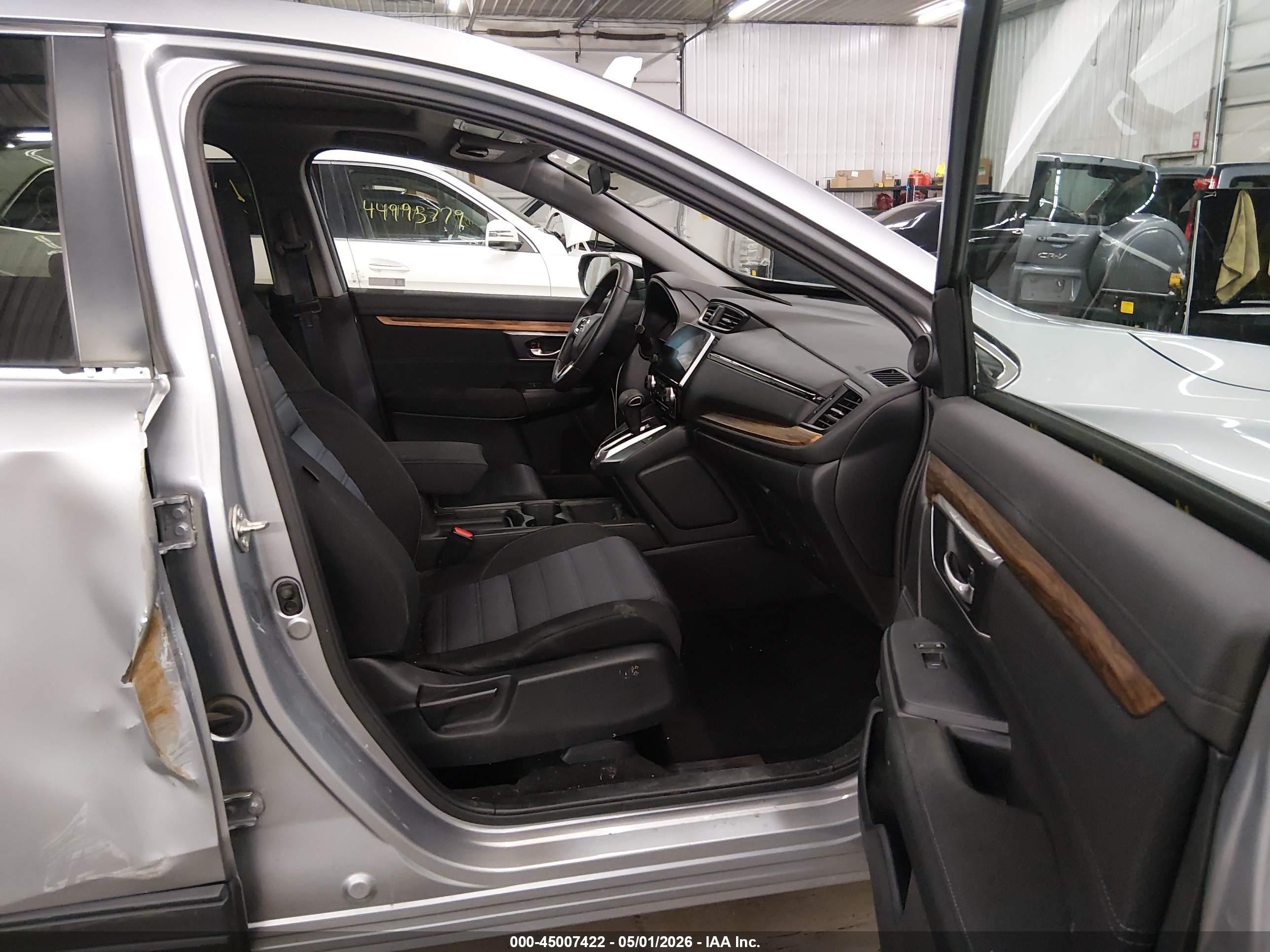 2019 Honda Cr-v Ex Silver vin: 7FARW2H55KE041881