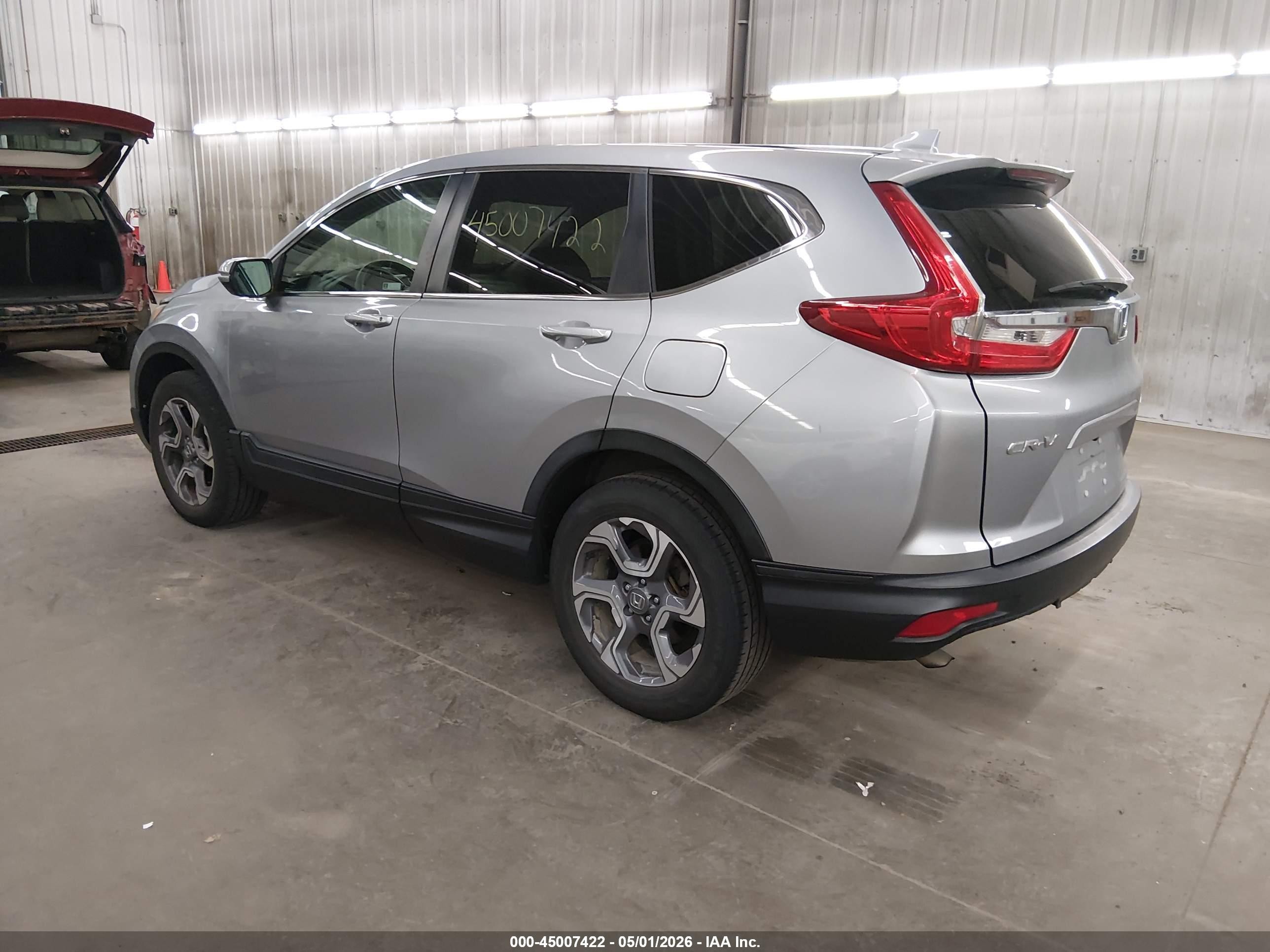 2019 Honda Cr-v Ex Silver vin: 7FARW2H55KE041881