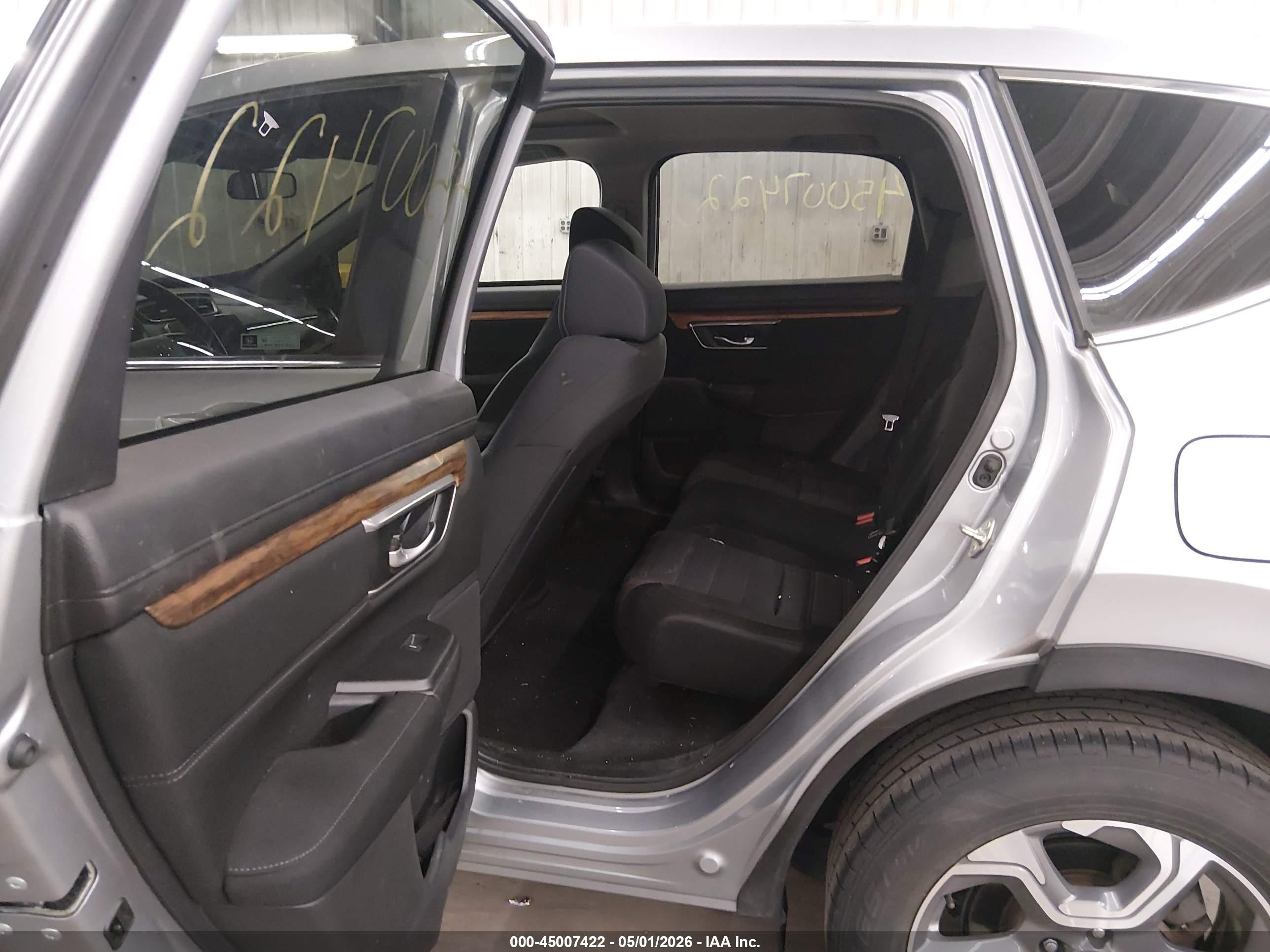 2019 Honda Cr-v Ex Silver vin: 7FARW2H55KE041881