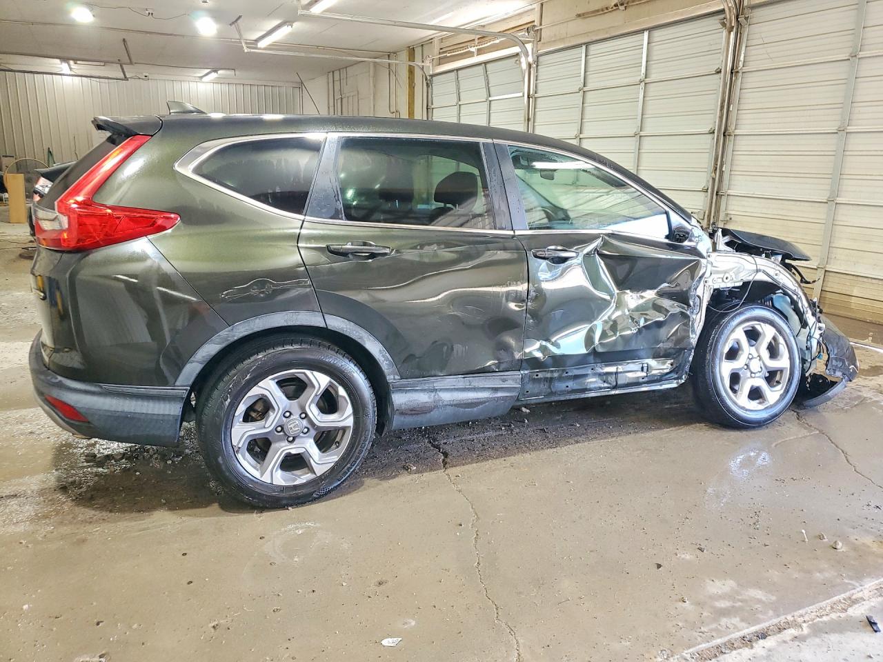 2018 Honda Cr-v Ex Green vin: 7FARW2H58JE095500