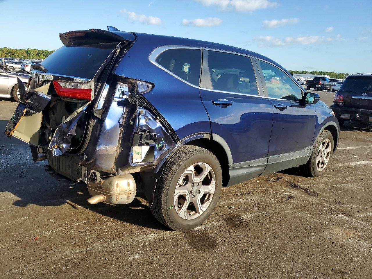 2018 Honda Cr-v Ex Blue vin: 7FARW2H5XJE070193