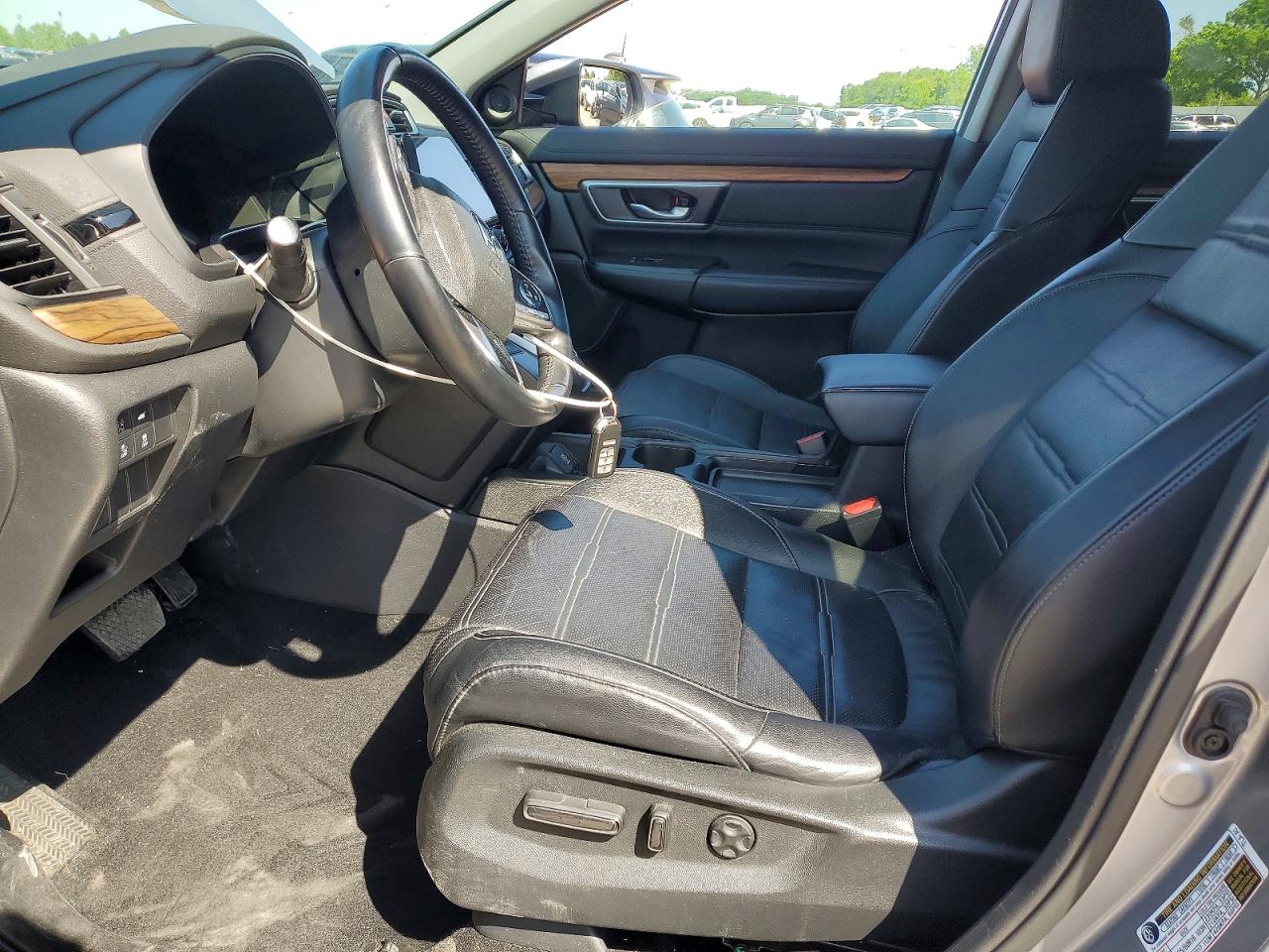 2018 Honda Crv Silver vin: 7FARW2H85JE073089