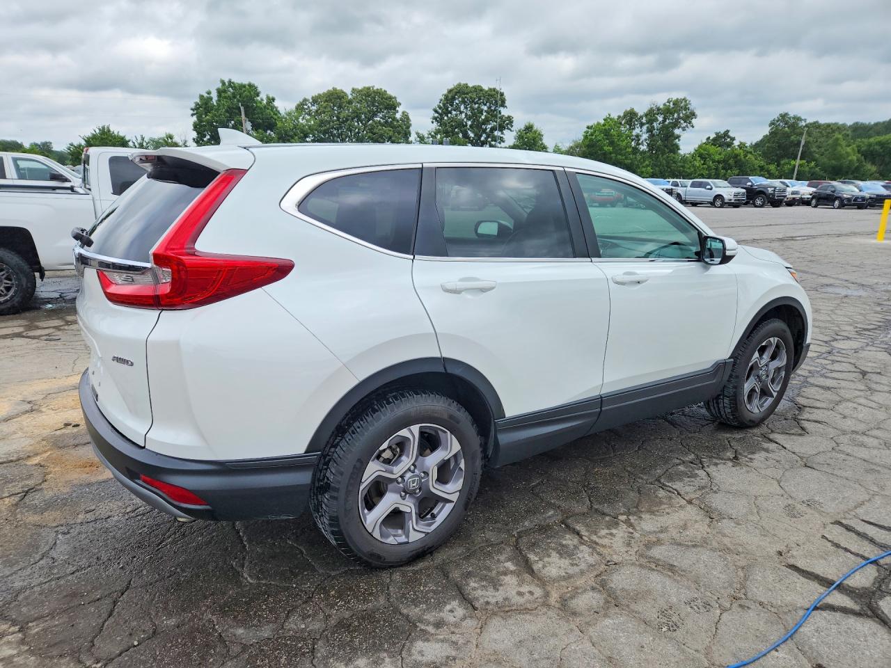 2019 Honda Cr-v Exl White vin: 7FARW2H8XKE063417