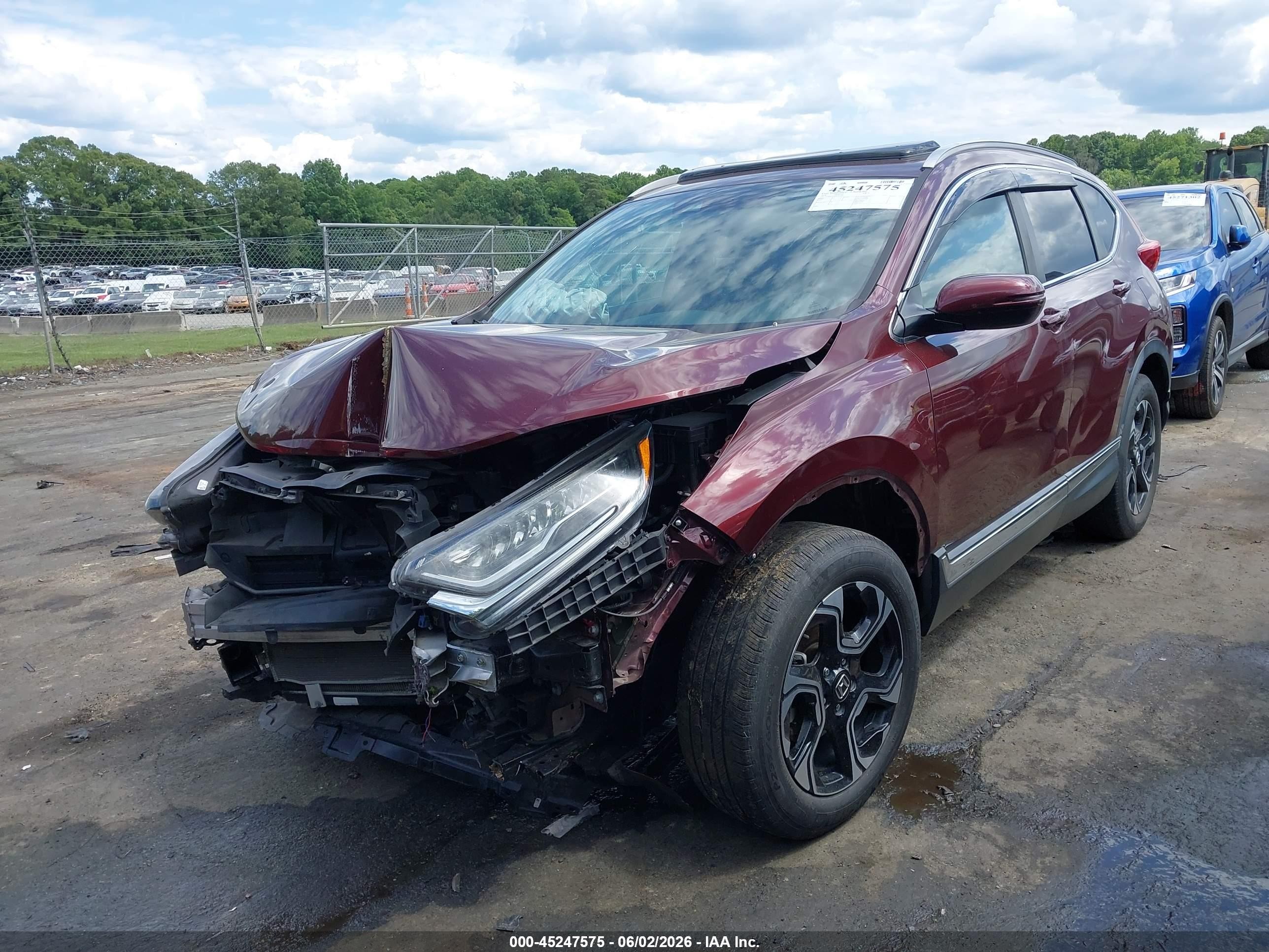 2018 Honda Cr-v Touring Burgundy vin: 7FARW2H97JE034397