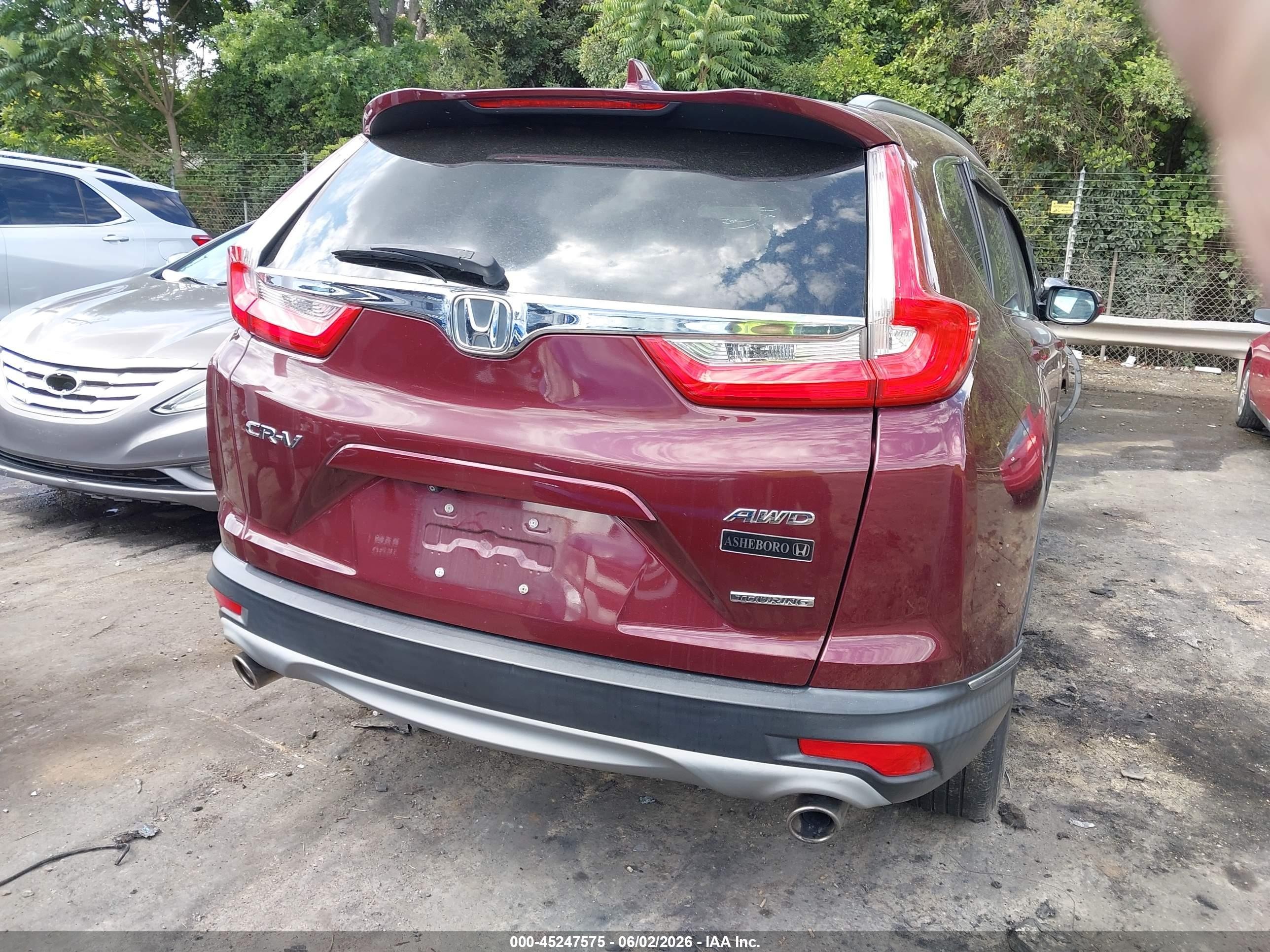 2018 Honda Cr-v Touring Burgundy vin: 7FARW2H97JE034397