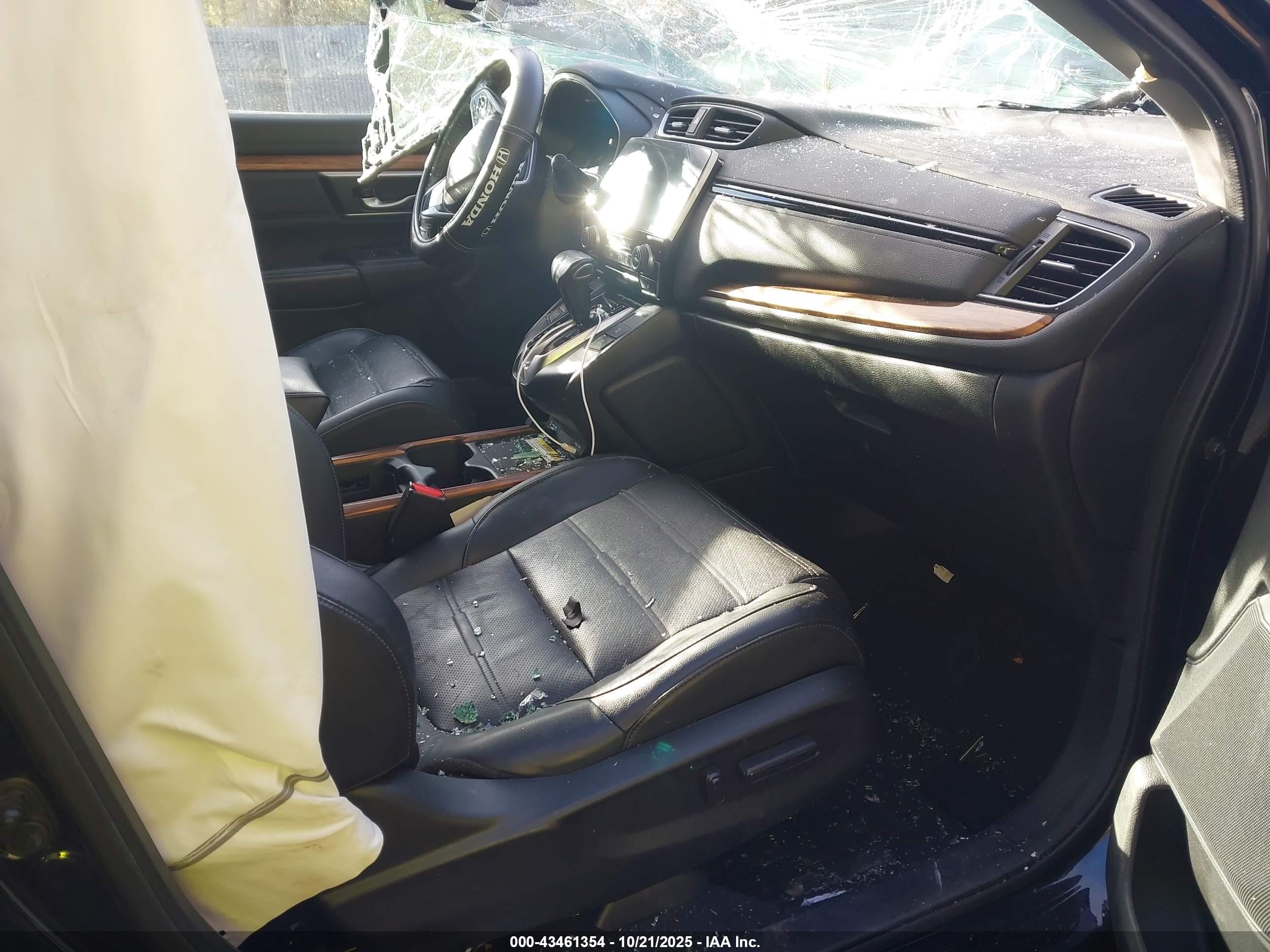 2021 Honda Cr-v Awd Touring Черный vin: 7FARW2H99ME002457