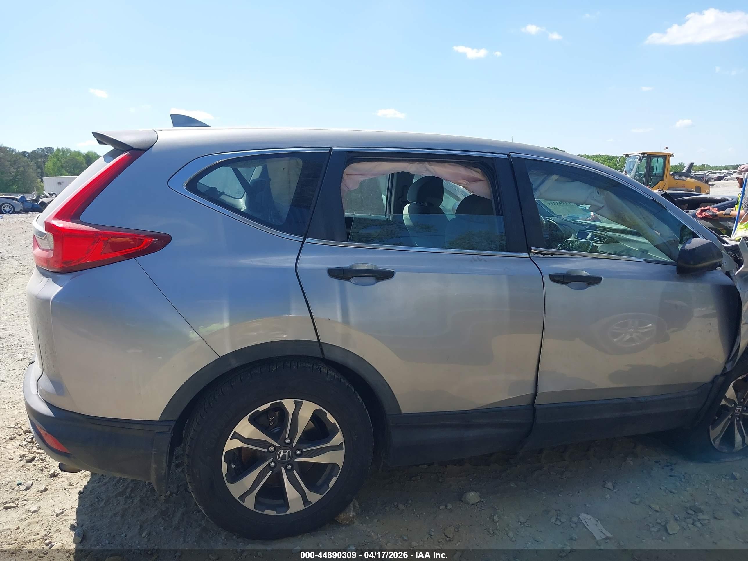 2017 Honda Cr-v Lx Silver vin: 7FARW5H30HE011907