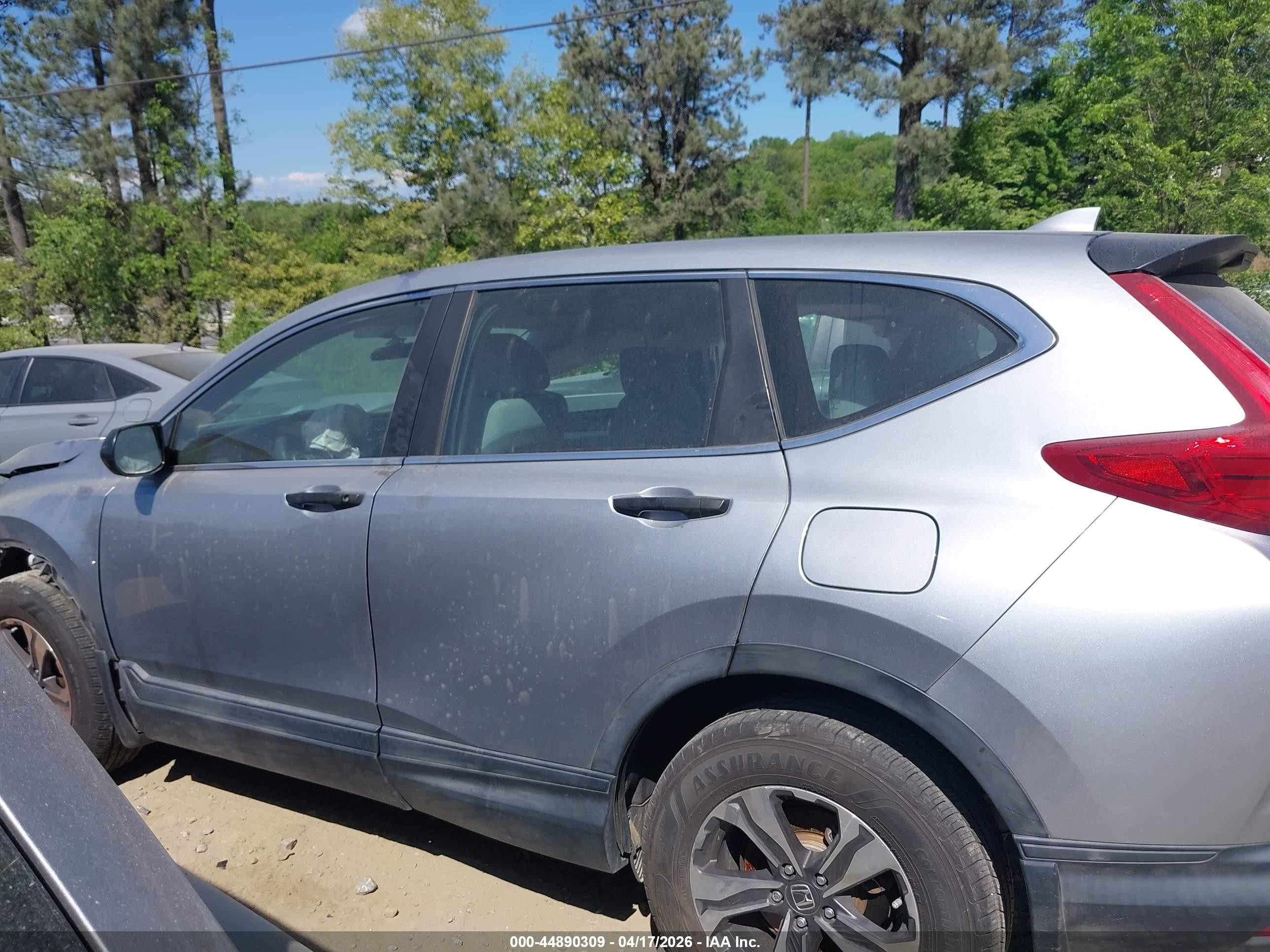 2017 Honda Cr-v Lx Silver vin: 7FARW5H30HE011907