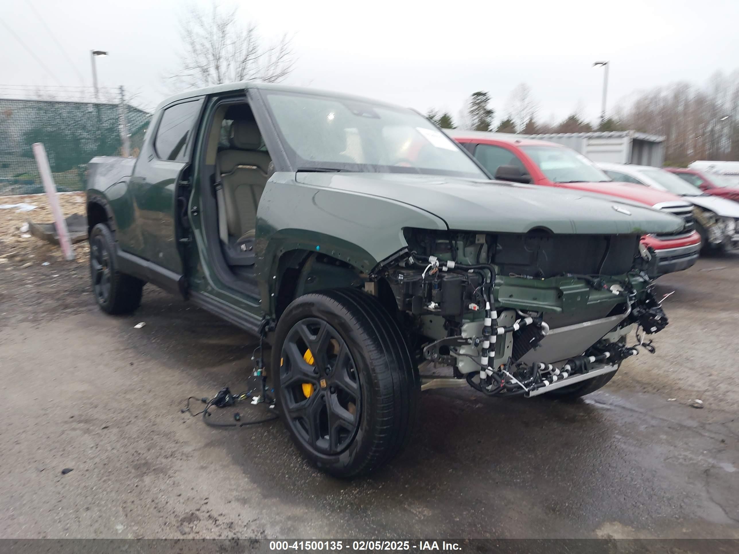 2022 Rivian R1t Adventure Green vin: 7FCTGAAA7NN016514