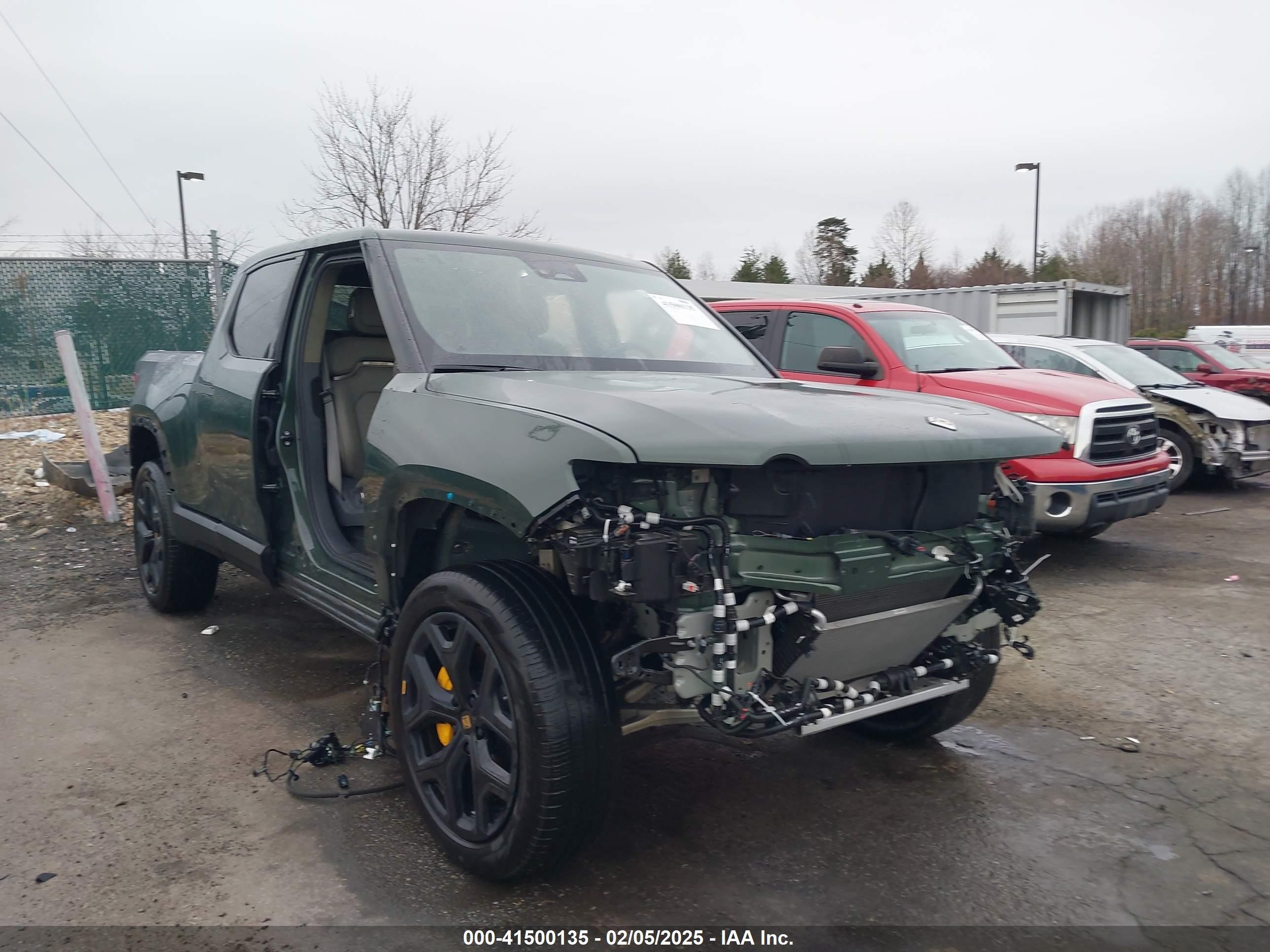 2022 Rivian R1t Adventure Green vin: 7FCTGAAA7NN016514