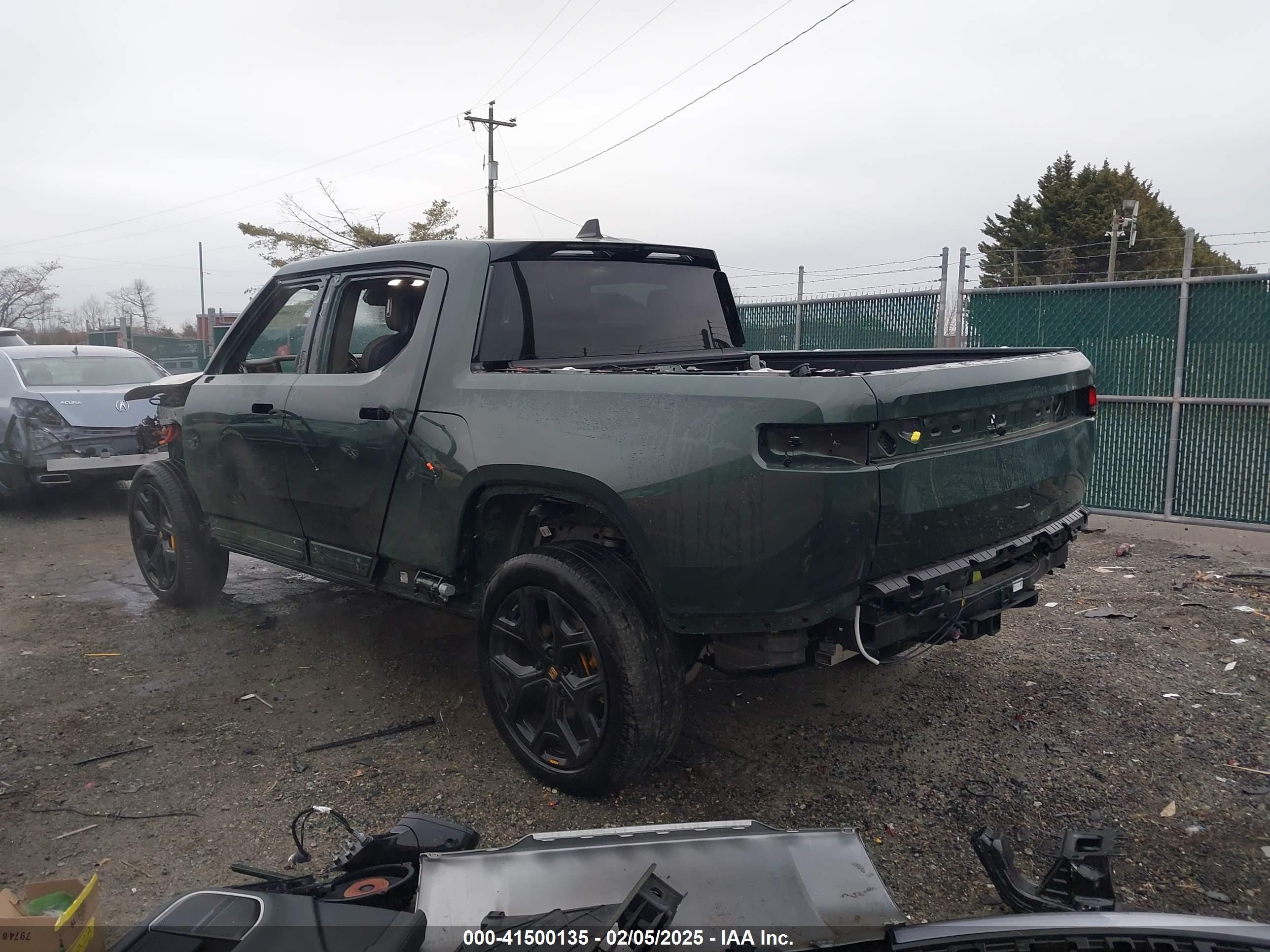 2022 Rivian R1t Adventure Green vin: 7FCTGAAA7NN016514