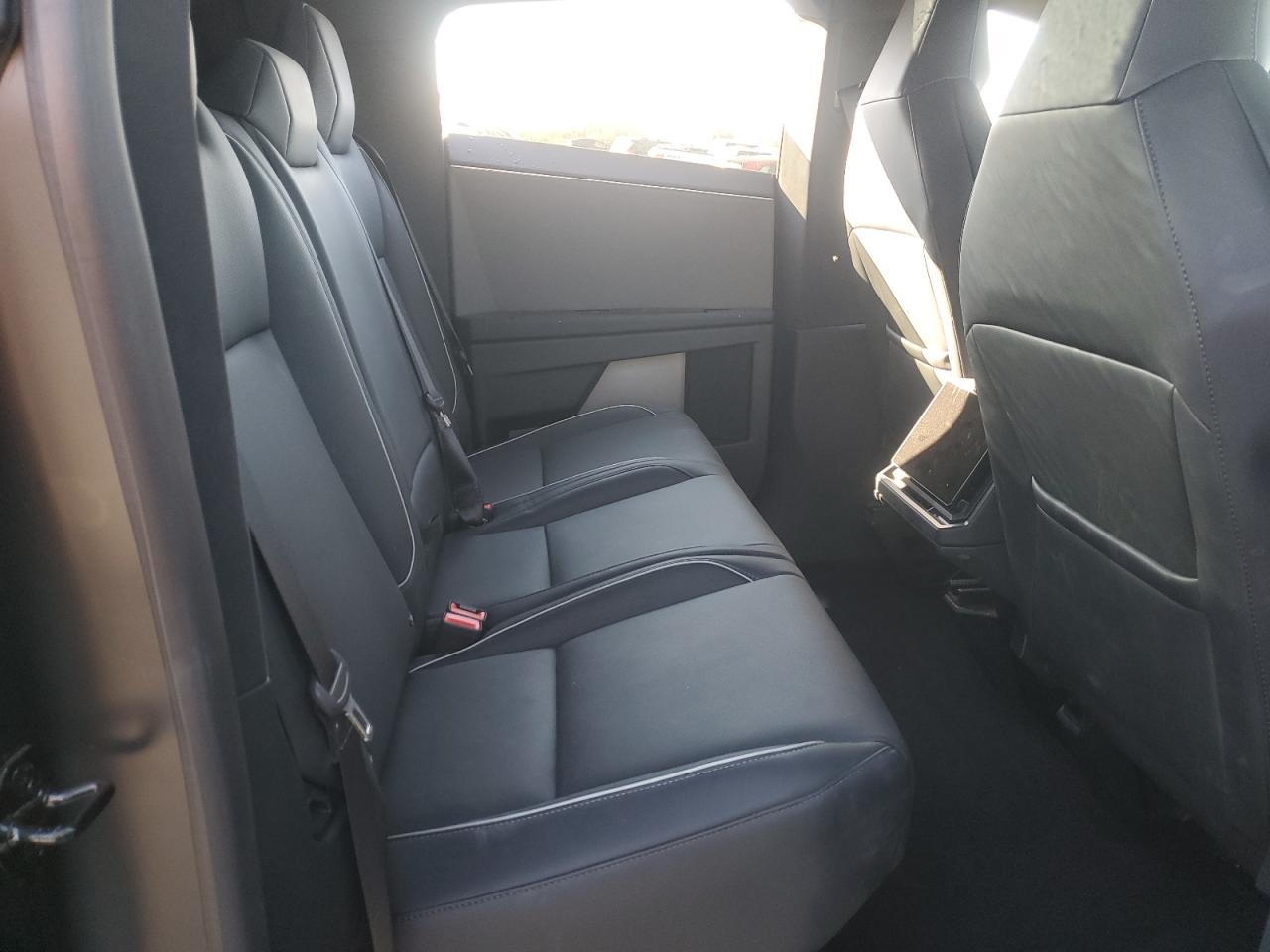 2024 Tesla Cybertruck Зеленый vin: 7G2CEHED1RA048818