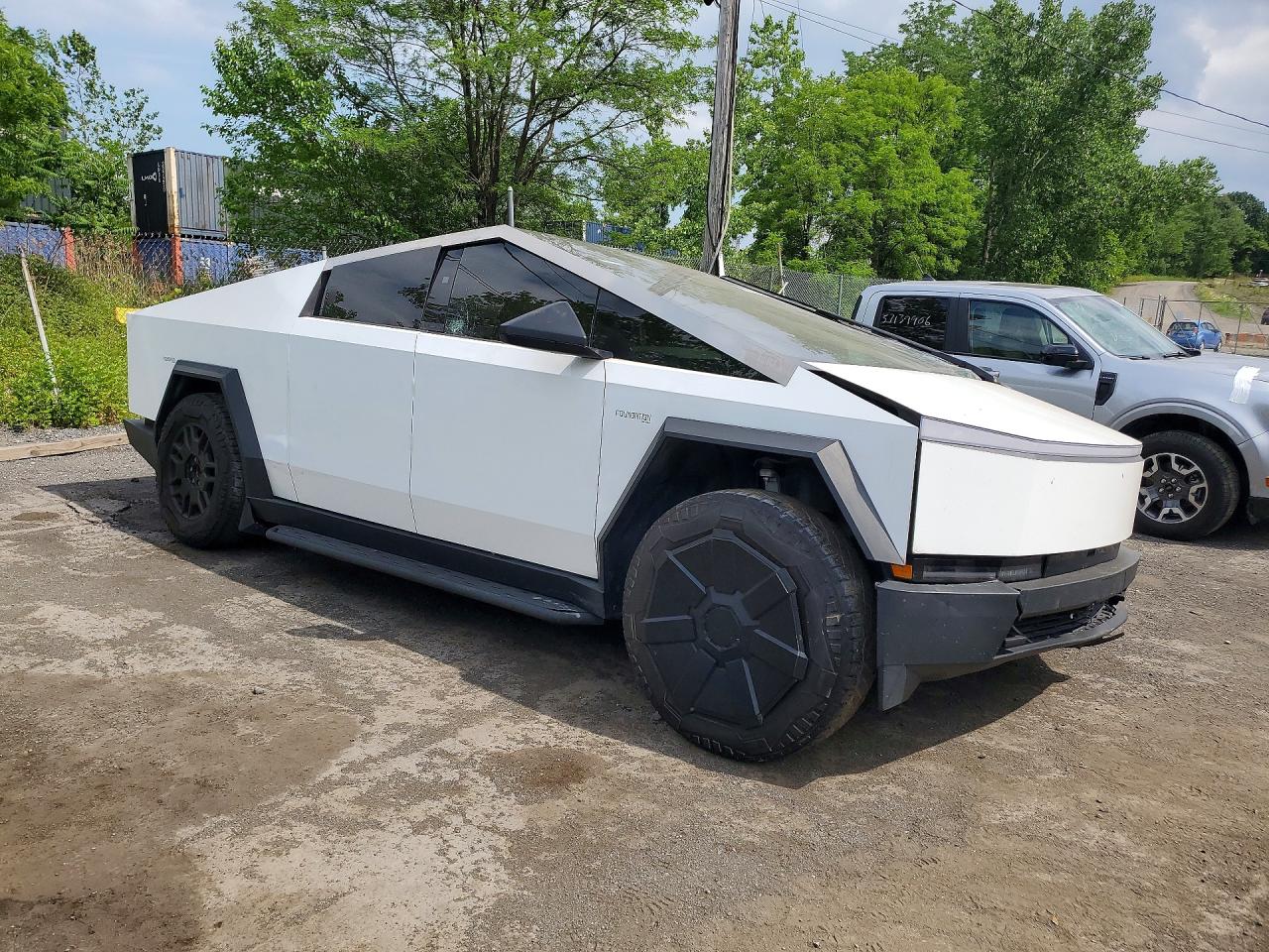2024 Tesla Cybertruck White vin: 7G2CEHED7RA014463
