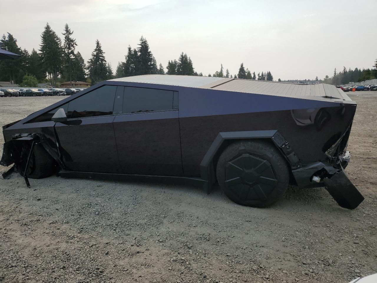 2024 Tesla Cybertruck Purple vin: 7G2CEHED8RA004055