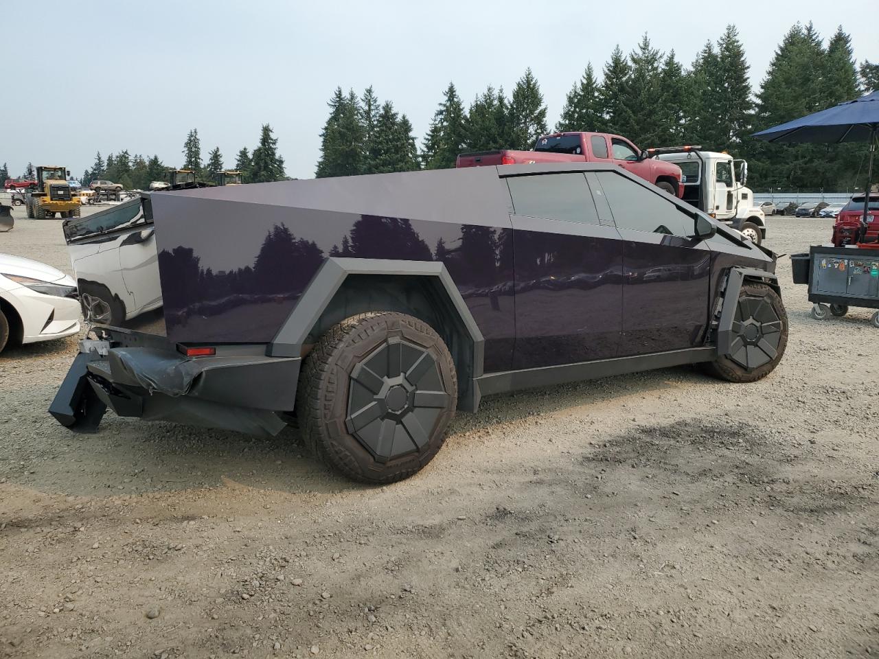 2024 Tesla Cybertruck Purple vin: 7G2CEHED8RA004055