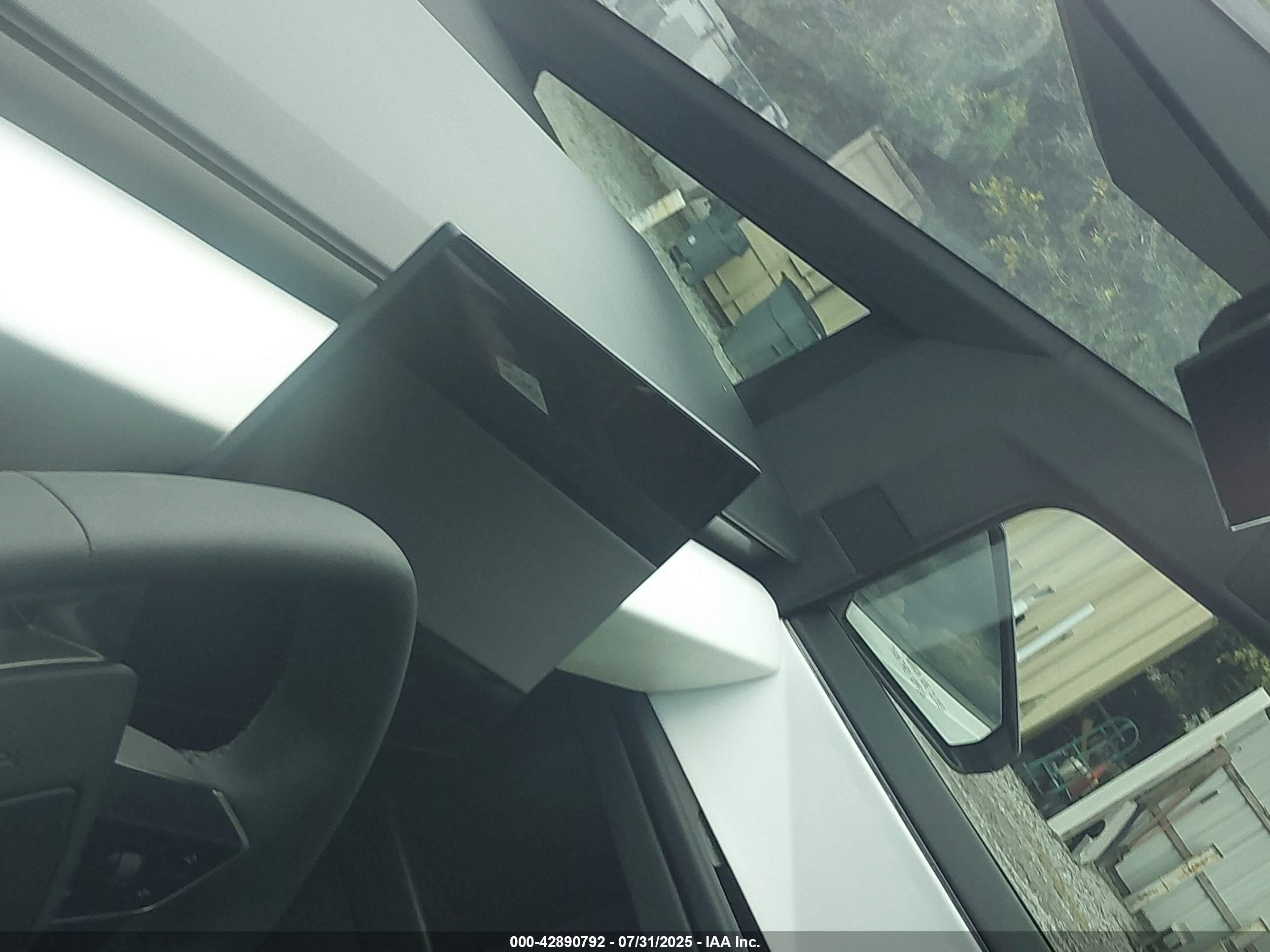 2024 Tesla Cybertruck All-wheel Drive White vin: 7G2CEHED9RA002654