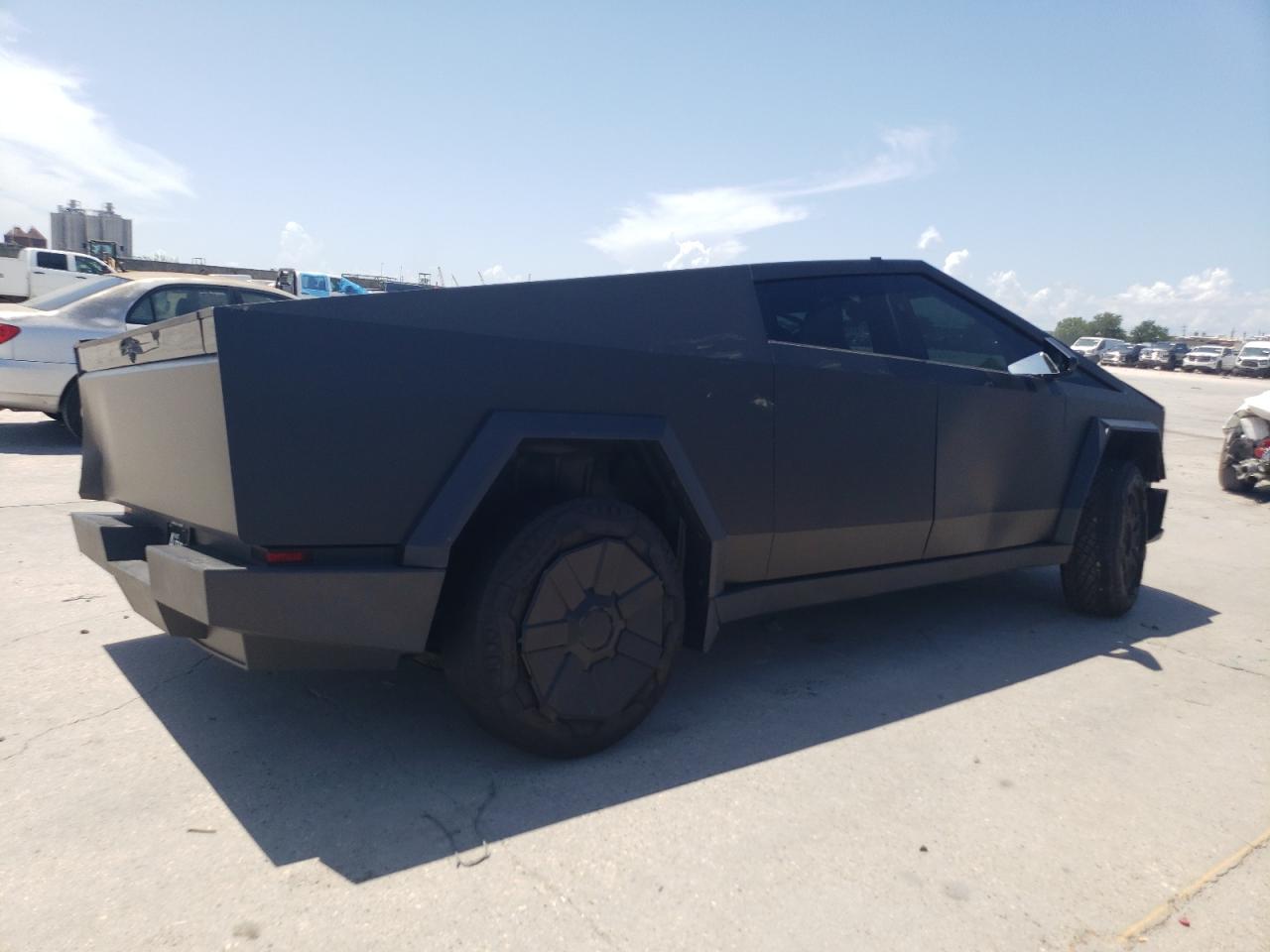2024 Tesla Cybertruck Черный vin: 7G2CEHED9RA008292