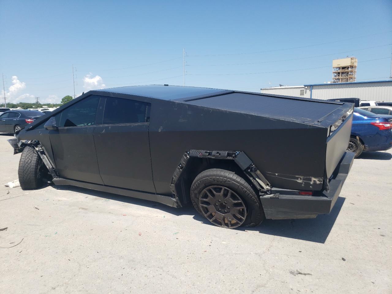 2024 Tesla Cybertruck Черный vin: 7G2CEHED9RA008292