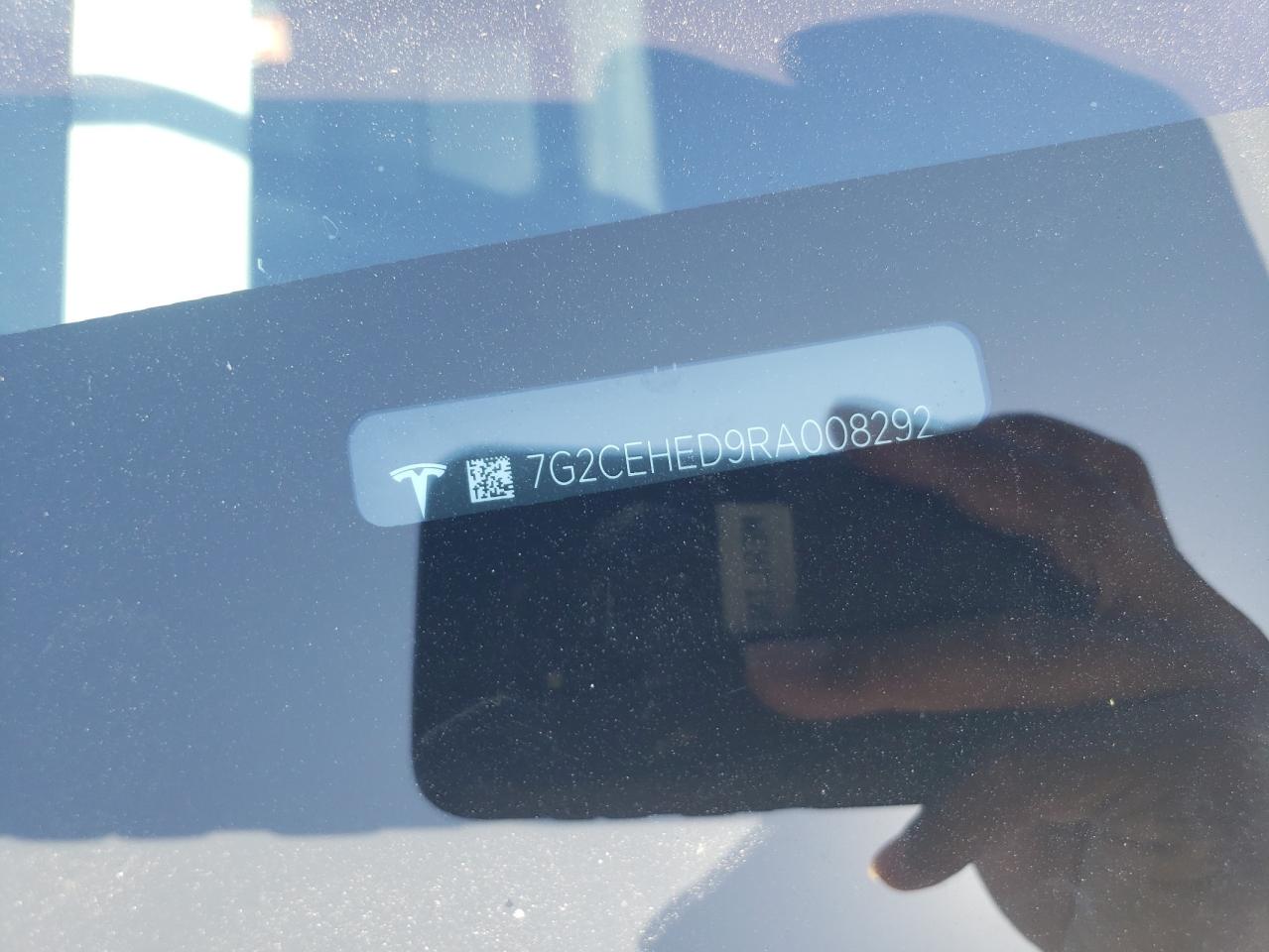 2024 Tesla Cybertruck Черный vin: 7G2CEHED9RA008292