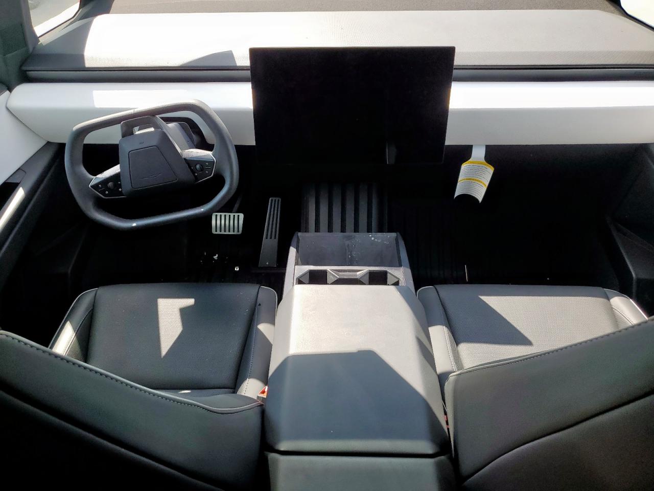 2024 Tesla Cybertruck Silver vin: 7G2CEHED9RA026288