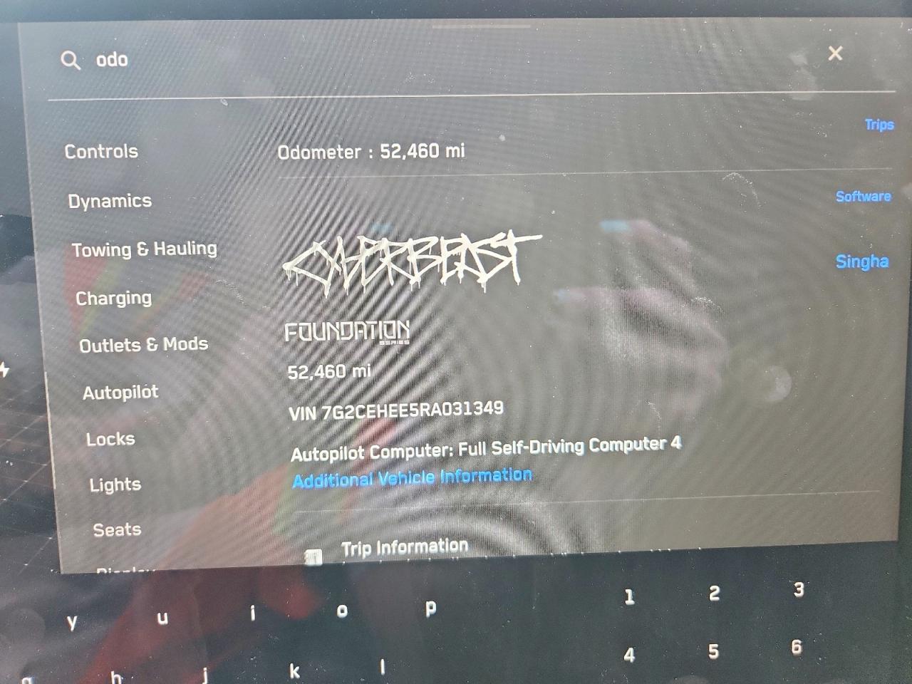 2024 Tesla Cybertruck Silver vin: 7G2CEHEE5RA031349