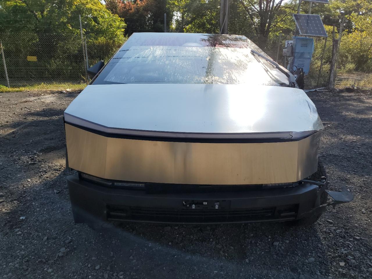 2024 Tesla Cybertruck Silver vin: 7G2CEHEE8RA017252