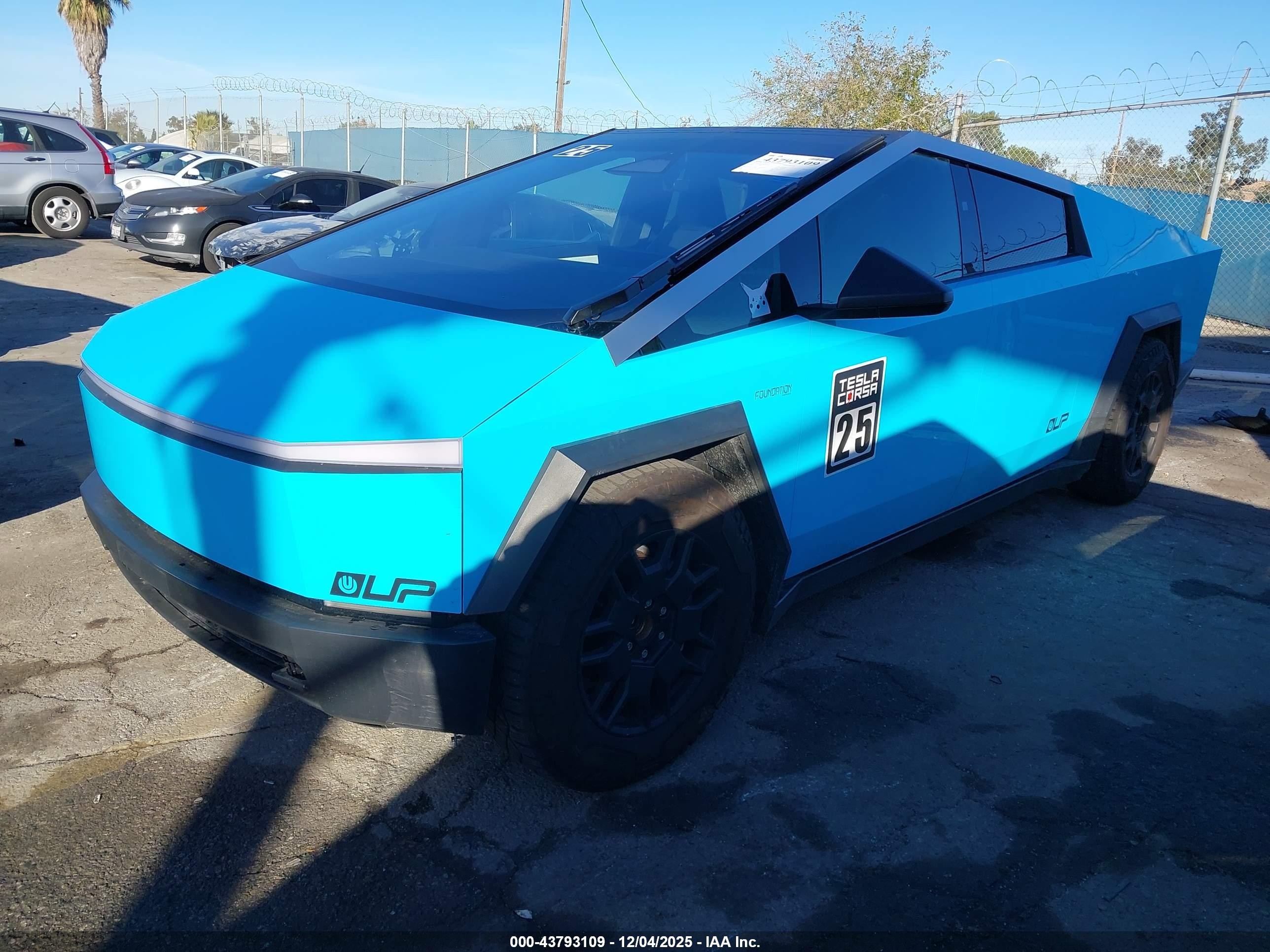 2024 Tesla Cybertruck Light Blue vin: 7G2CEHEE9RA000363