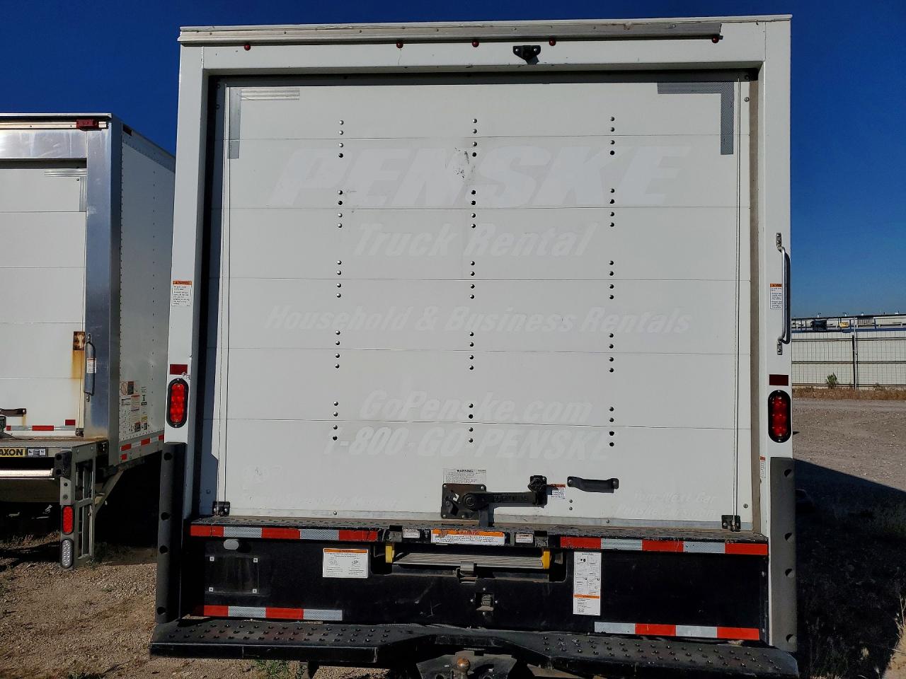 2022 Gmc Savana Box Truck White vin: 7GZ37TC70NN009538